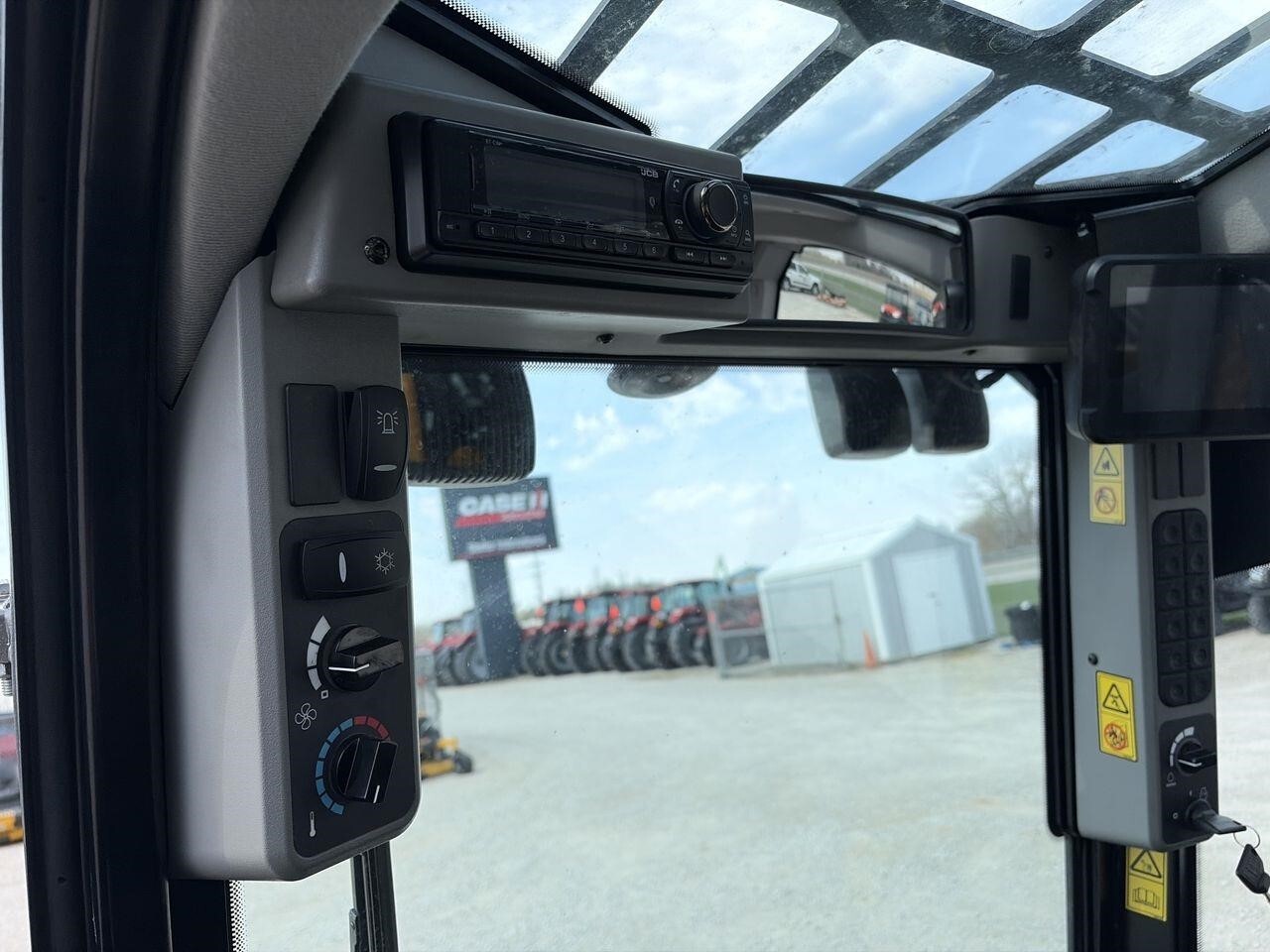 2026 JCB 3TS-8T Skid Steer