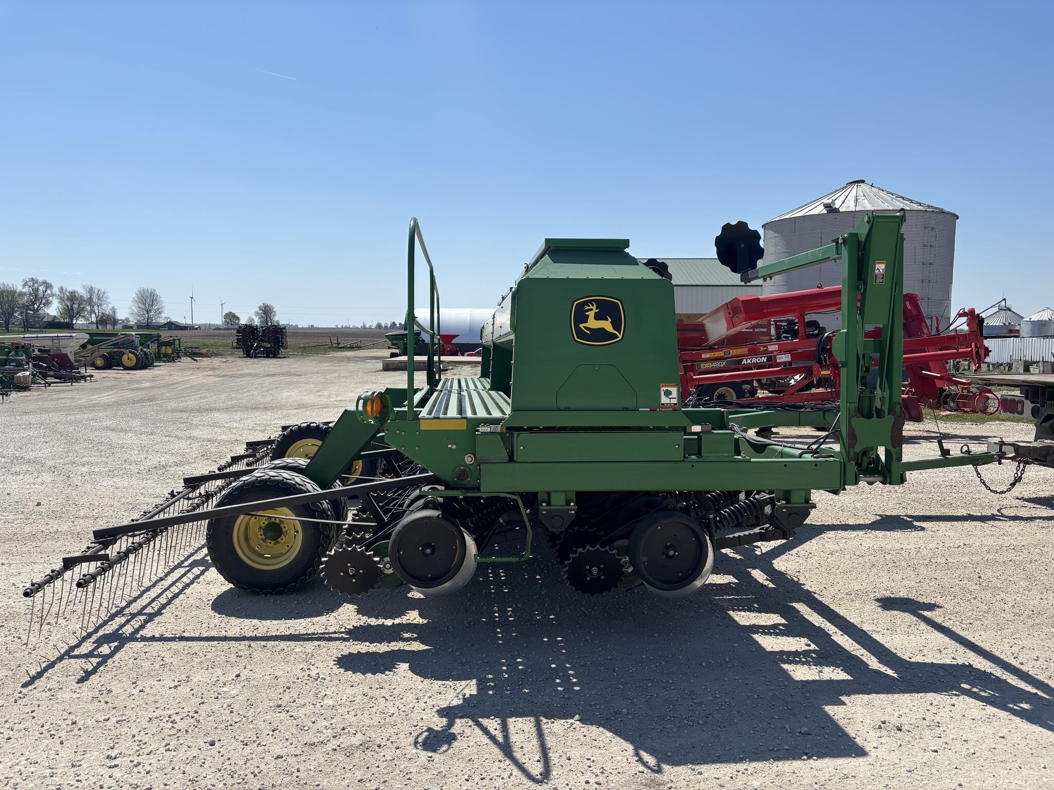  John Deere 1590 Drill