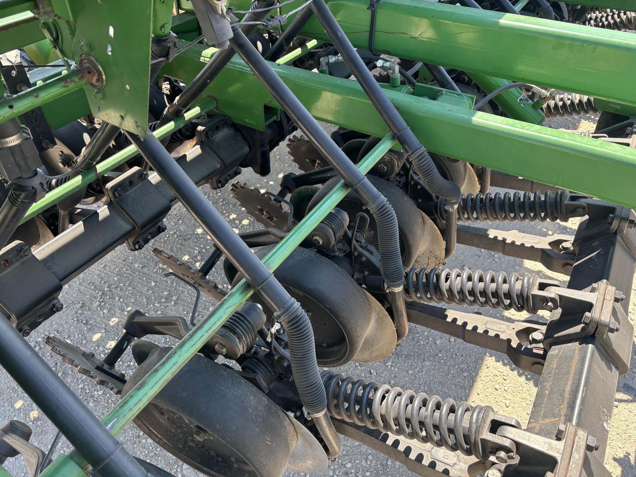  John Deere 1590 Drill