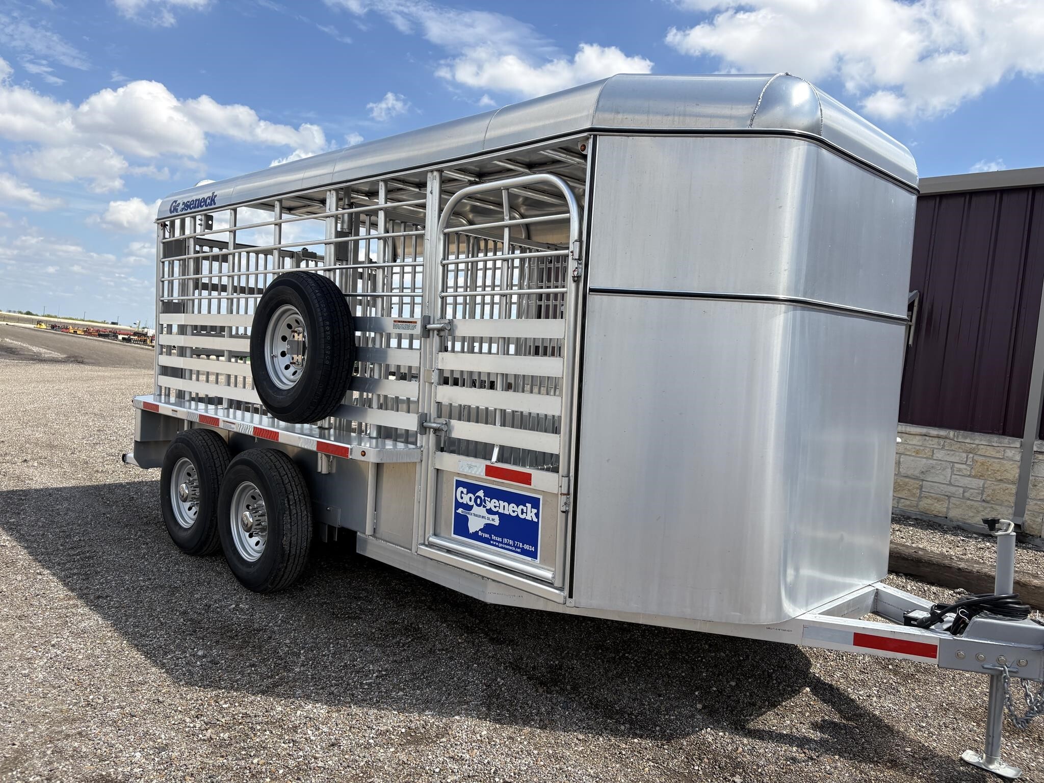 2026 Gooseneck 16 Livestock Trailer