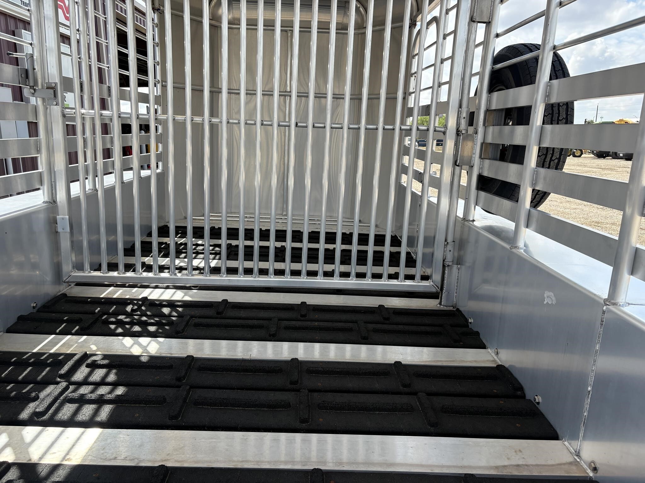 2026 Gooseneck 16 Livestock Trailer