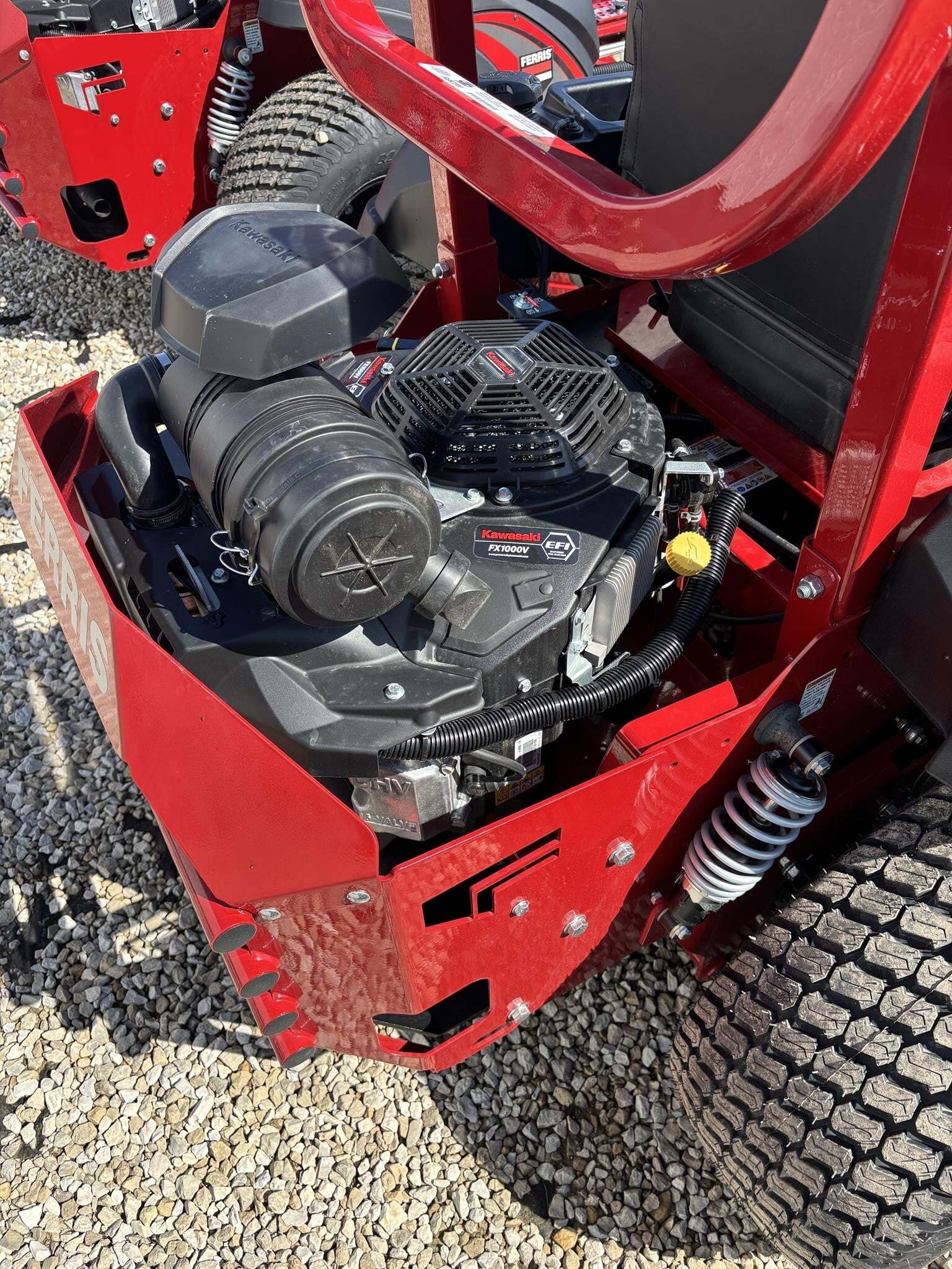 2026 Ferris ISX3300KAVE3872SS Lawn Mower