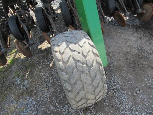 2008 John Deere 1590 Drill