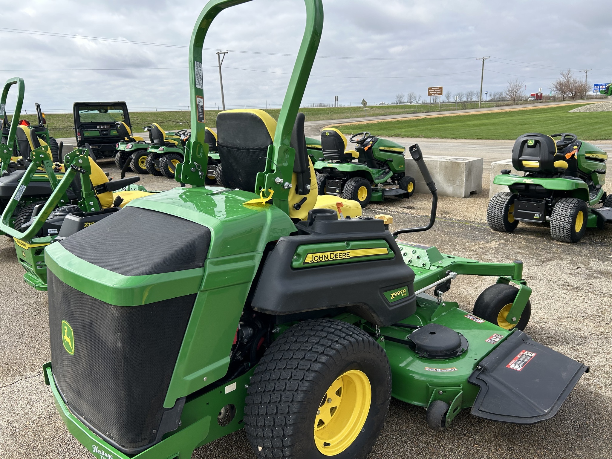 2025 John Deere Z997R Lawn Mower