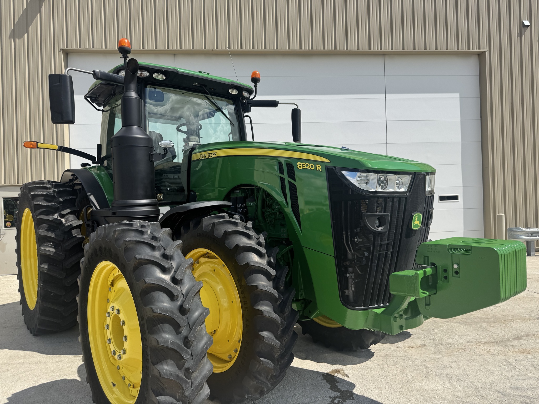 2018 John Deere 8320R Tractor
