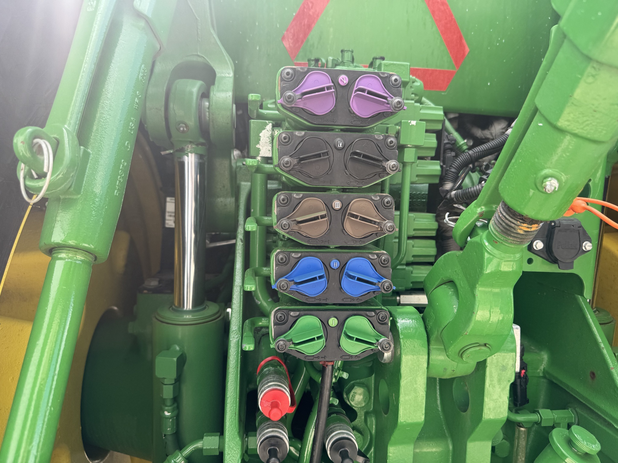 2018 John Deere 8320R Tractor