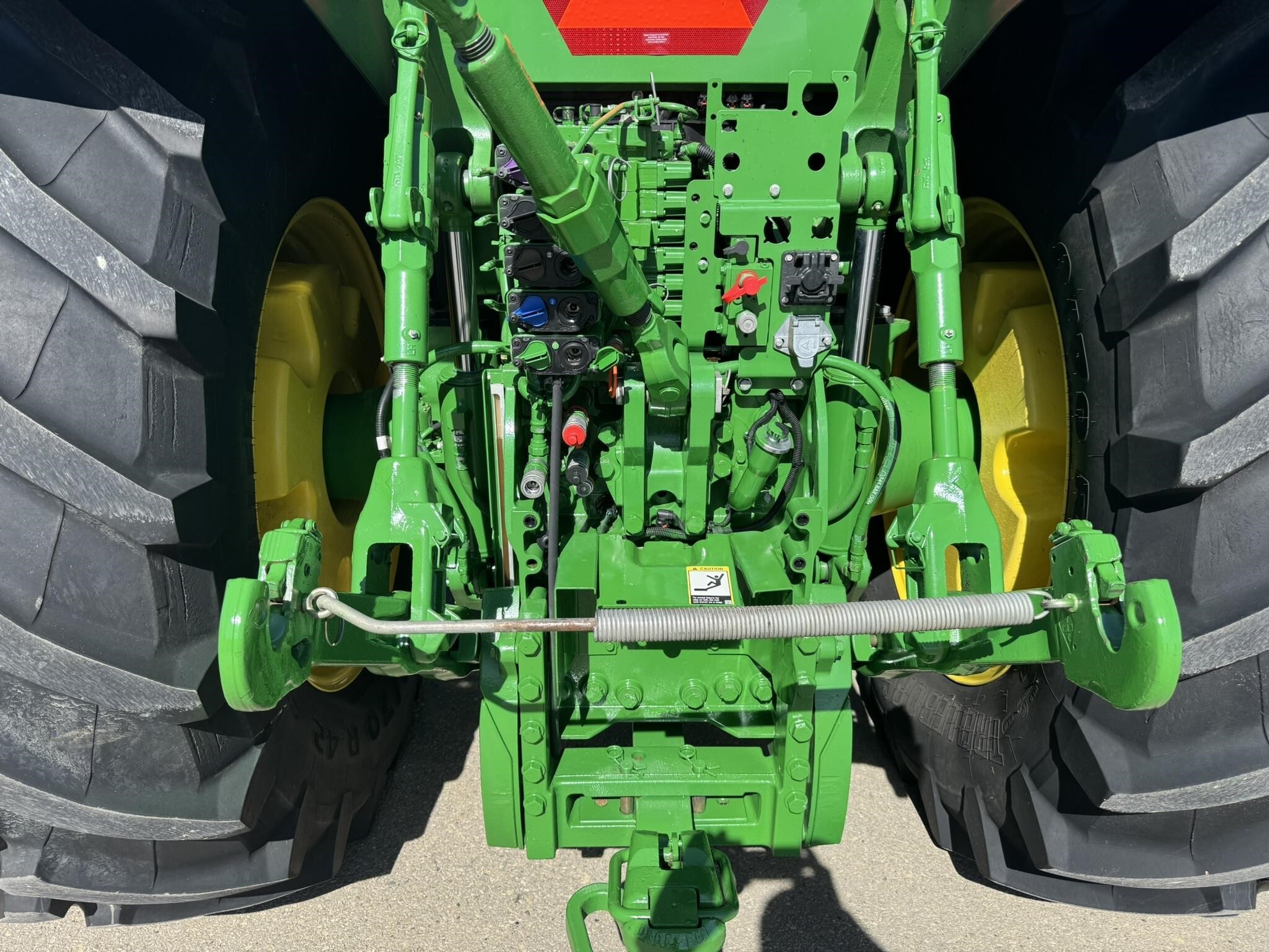 2023 John Deere 7R 230 Tractor