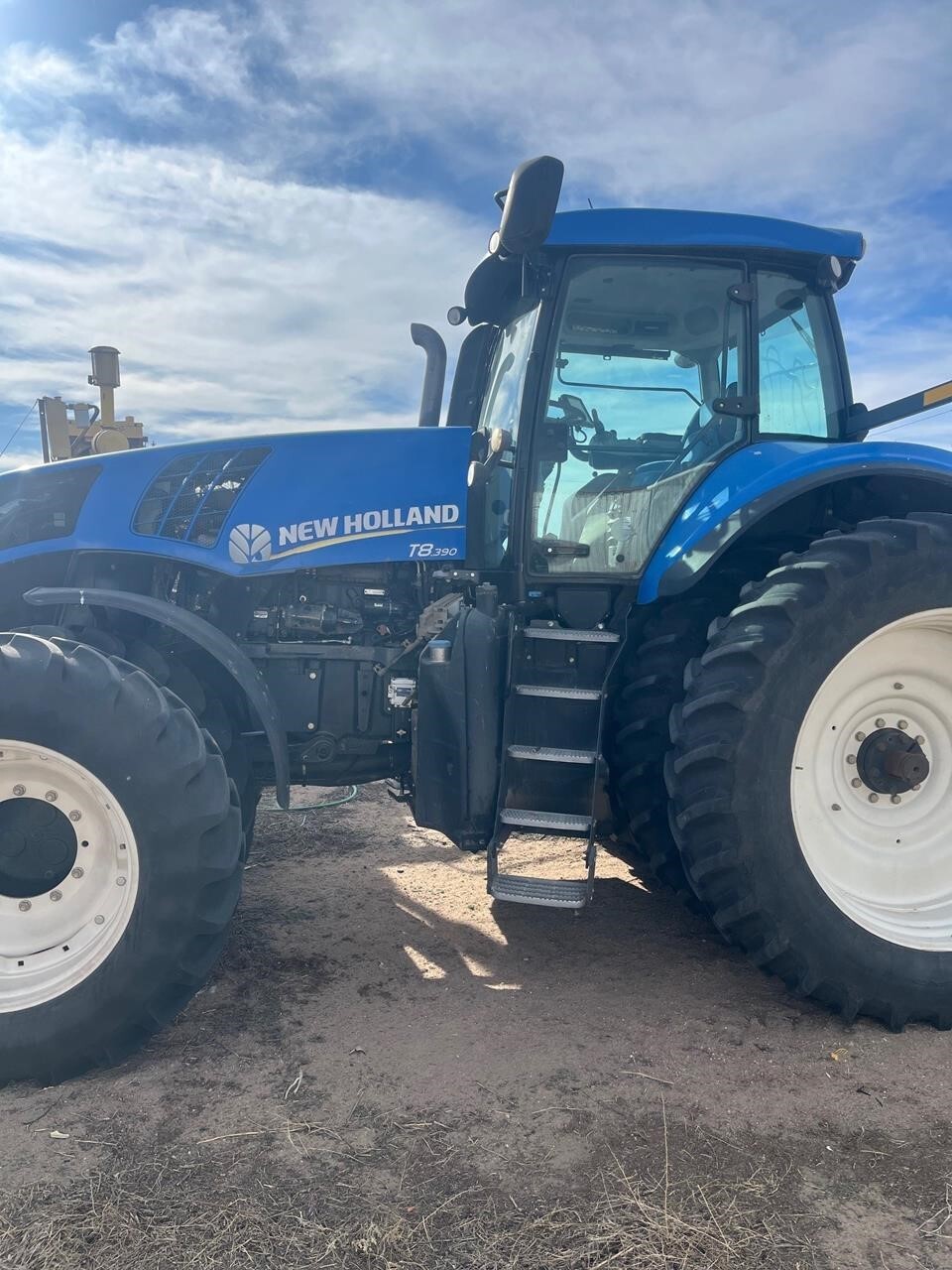 2013 New Holland T8.390 Tractor