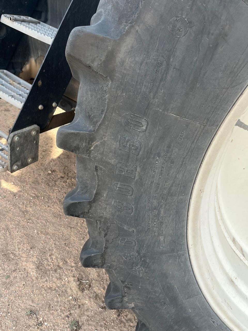 2013 New Holland T8.390 Tractor