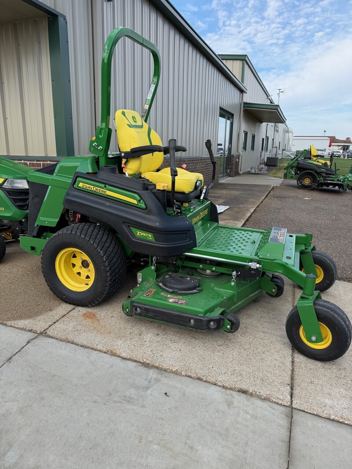 2025 John Deere Z997R Lawn Mower