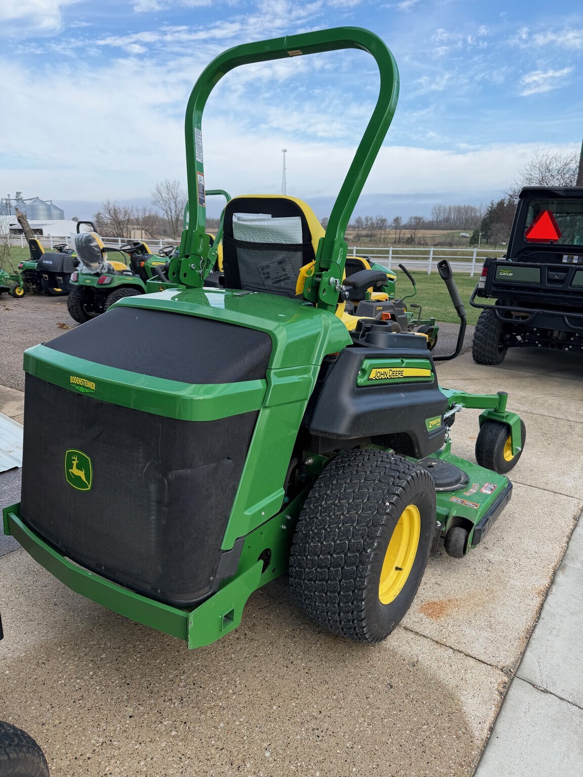 2025 John Deere Z997R Lawn Mower