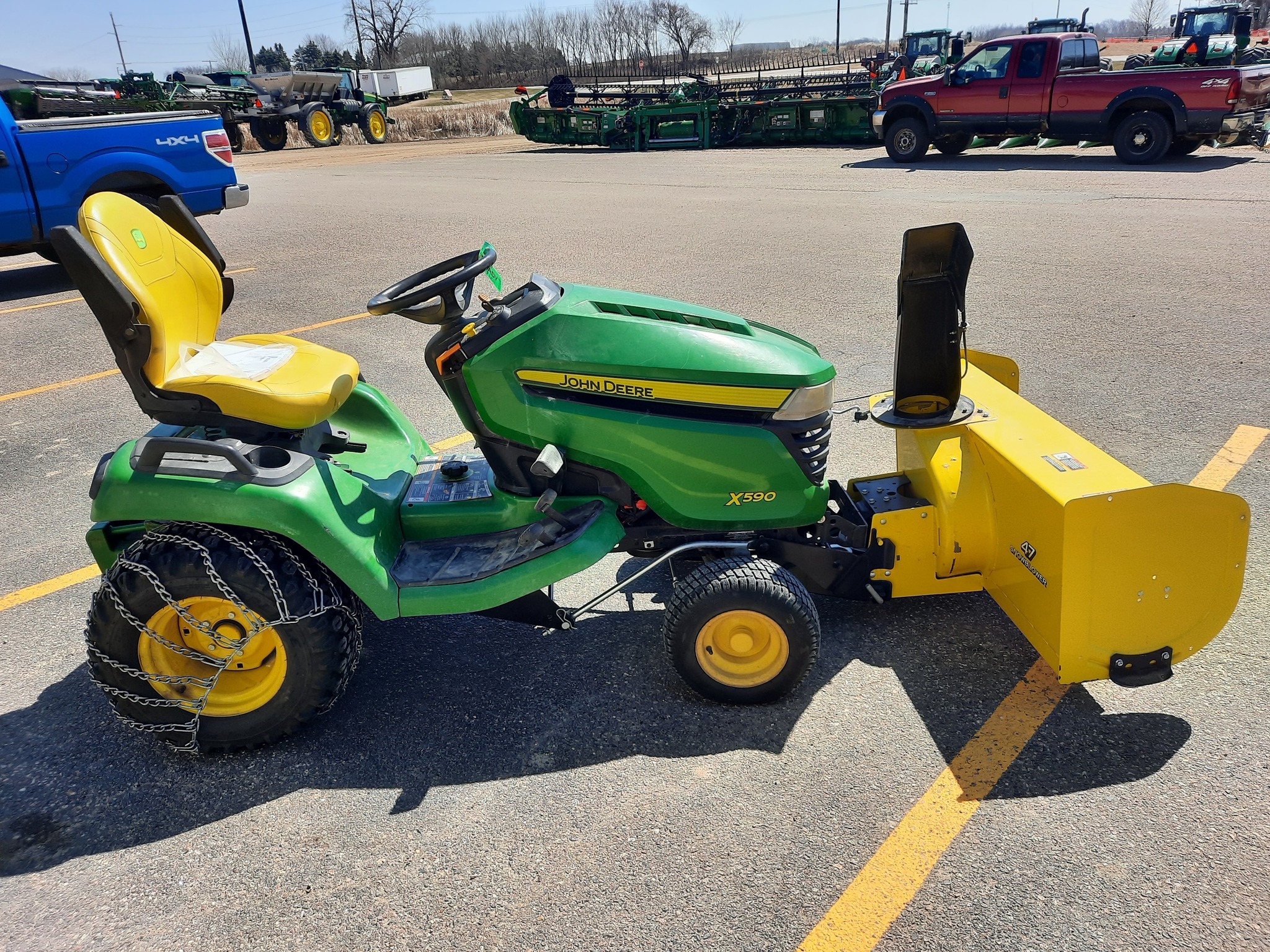 2022 John Deere X590 Lawn Mower