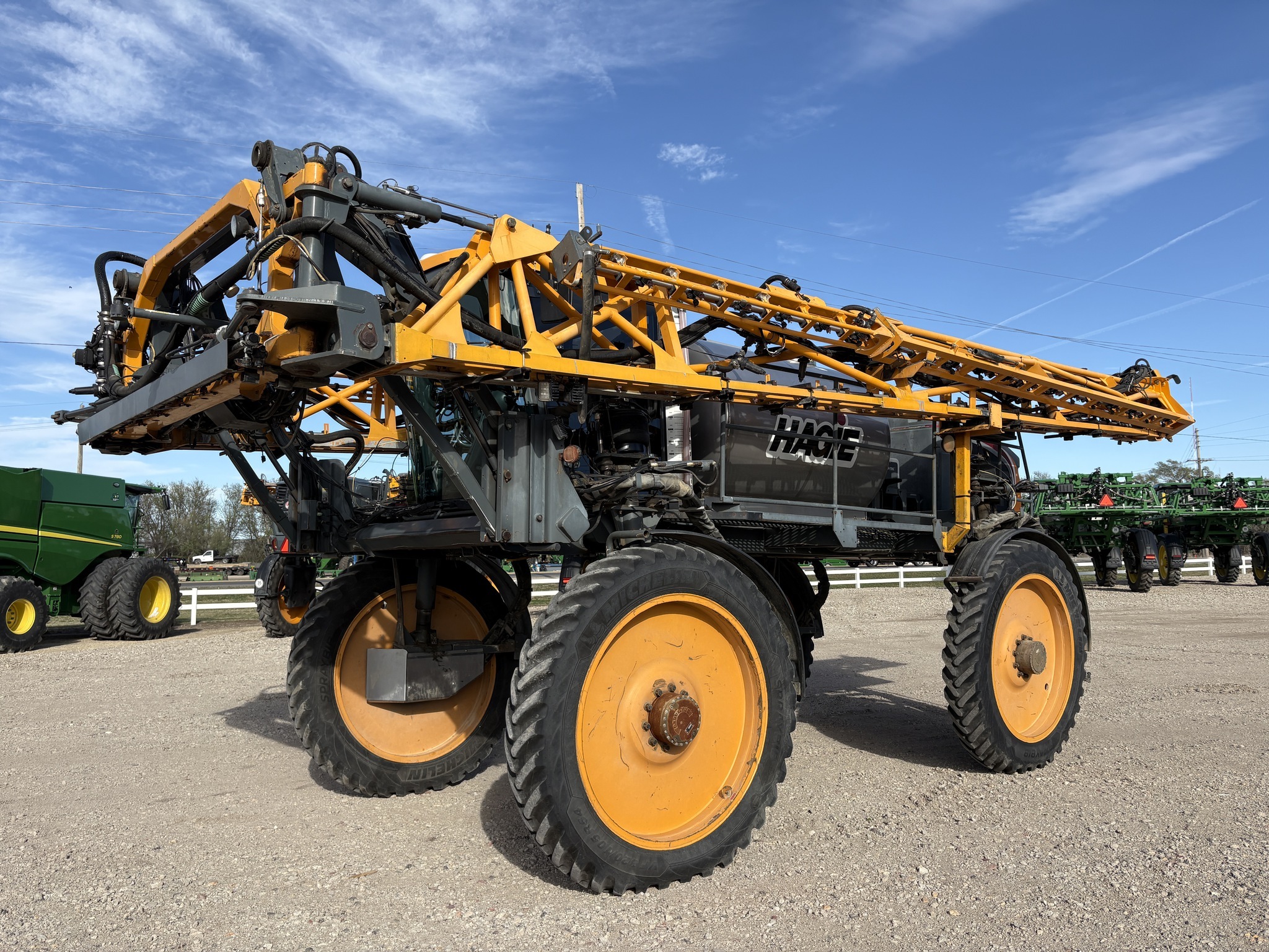 2013 Hagie STS14 Self-Propelled Sprayer