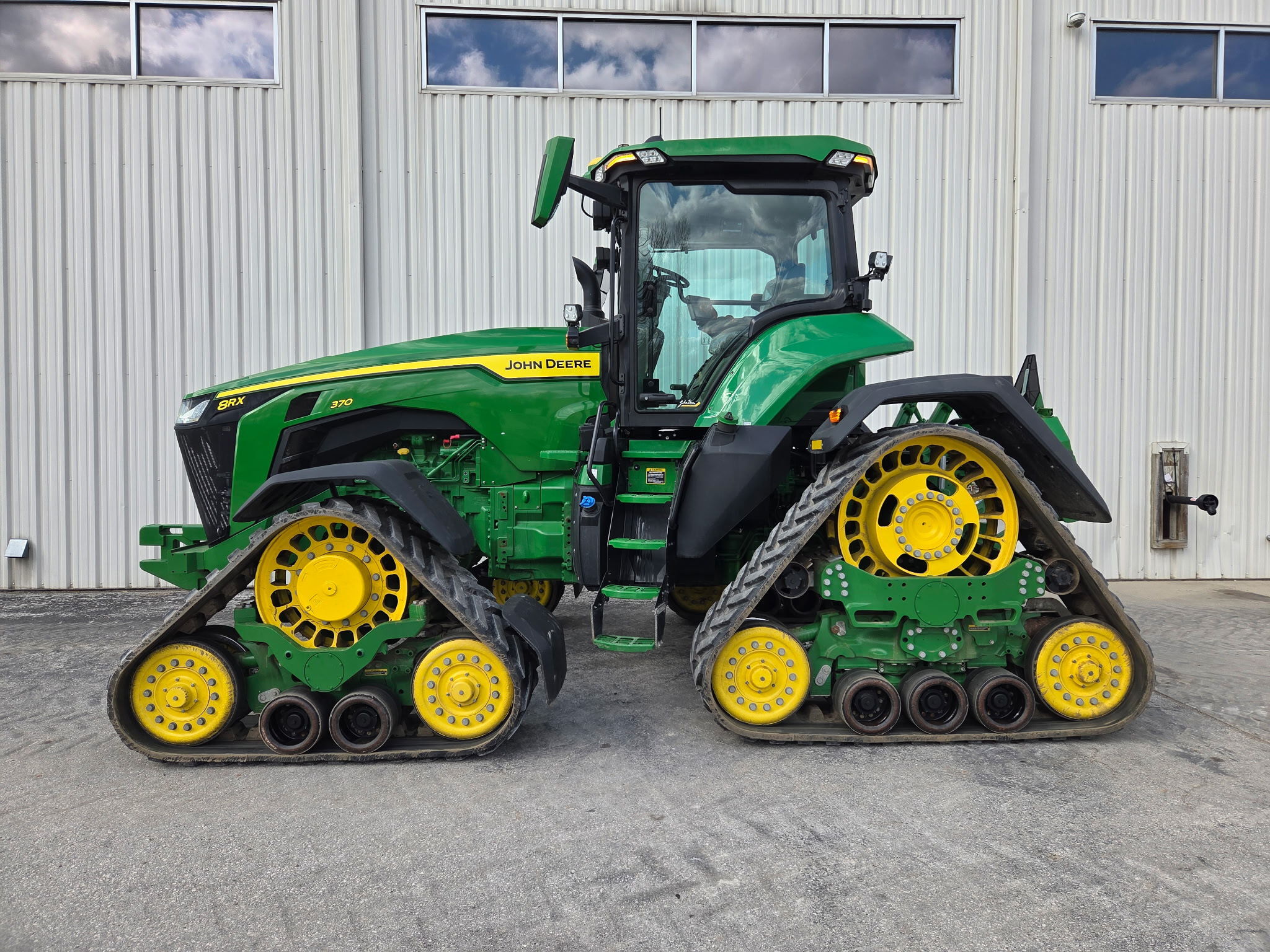 2021 John Deere 8RX 370 Tractor