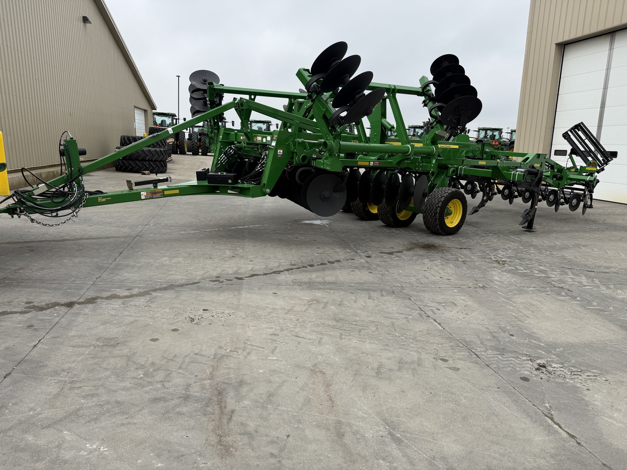 2022 John Deere 2730 Disk Chisel