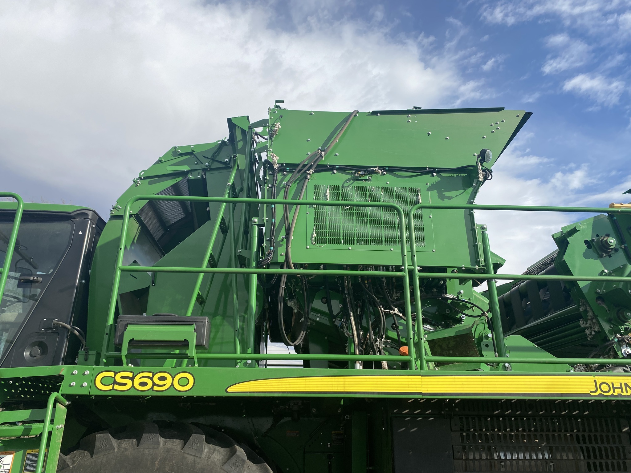 2020 John Deere CS690 Cotton Equipment