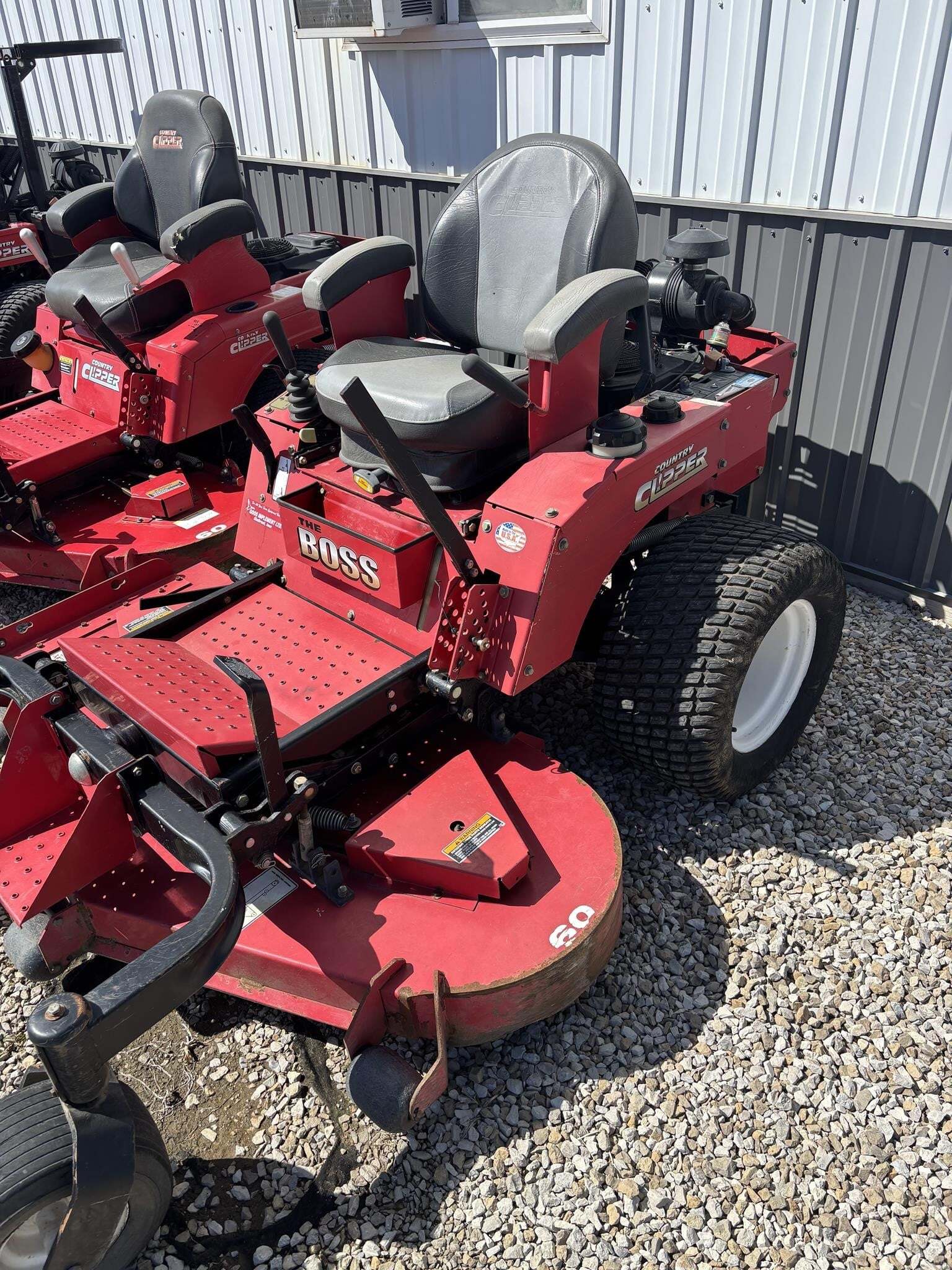 2012 Country Clipper BOSS SR1210 Lawn Mower