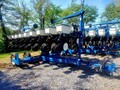  Kinze 3500 Planter