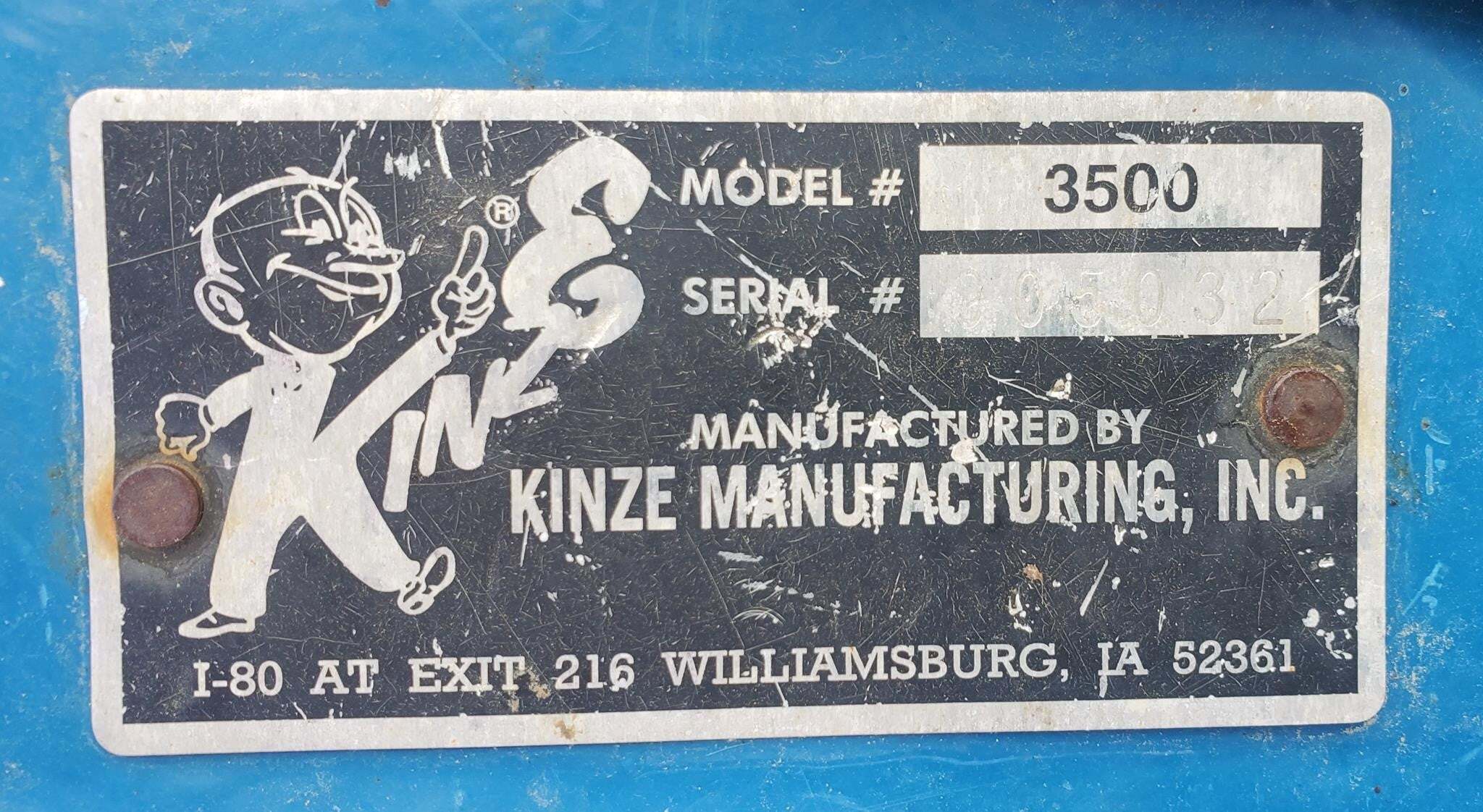  Kinze 3500 Planter