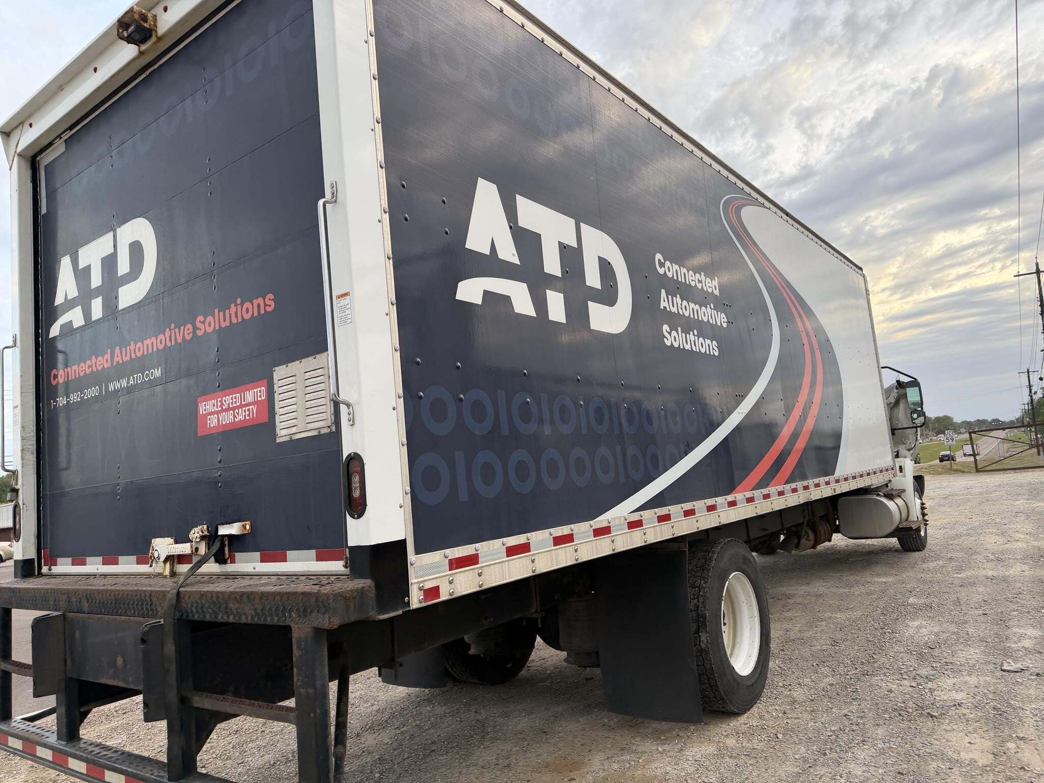 2021 International MV Box Trucks/Trailer