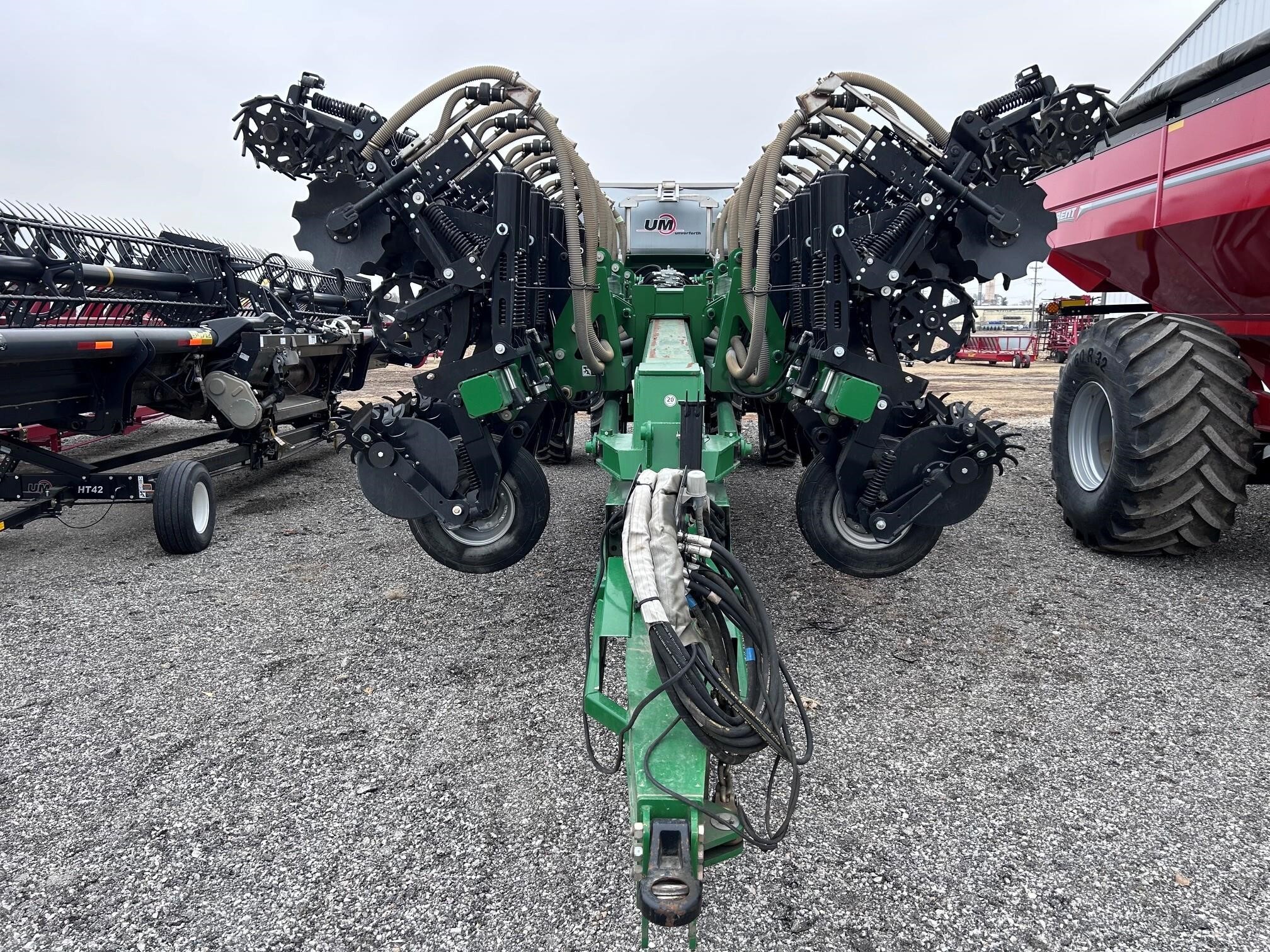2023 Unverferth 2030DT Strip-Till