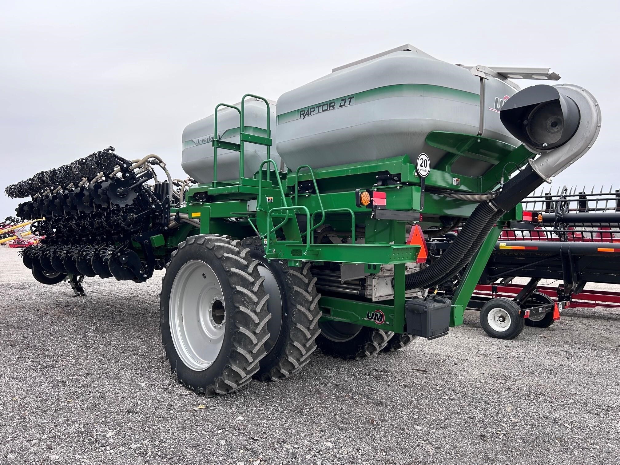 2023 Unverferth 2030DT Strip-Till