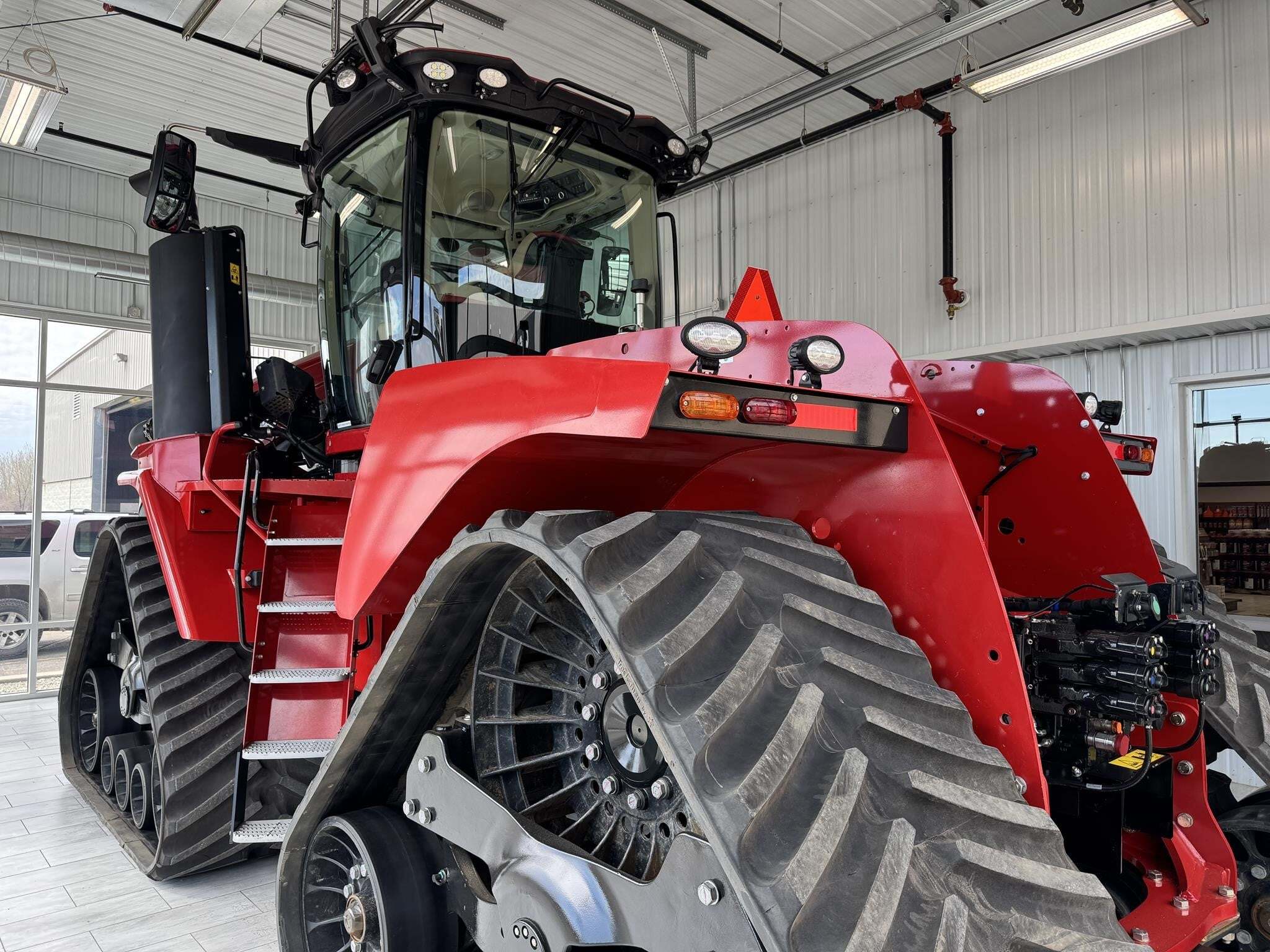 2025 Case IH STEIGER 715 AFS CONNECT QUADTRAC Tractor