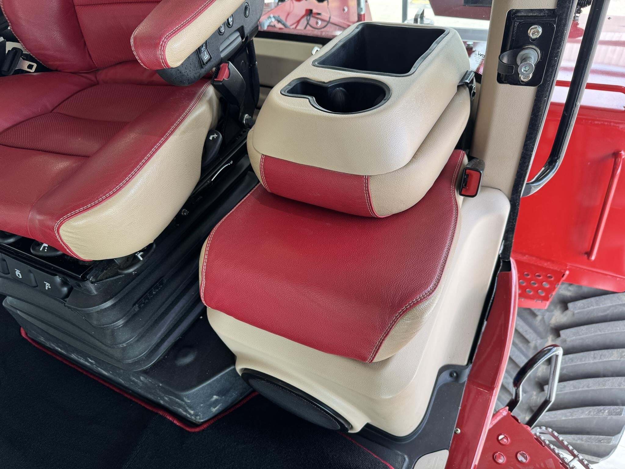2025 Case IH STEIGER 715 AFS CONNECT QUADTRAC Tractor