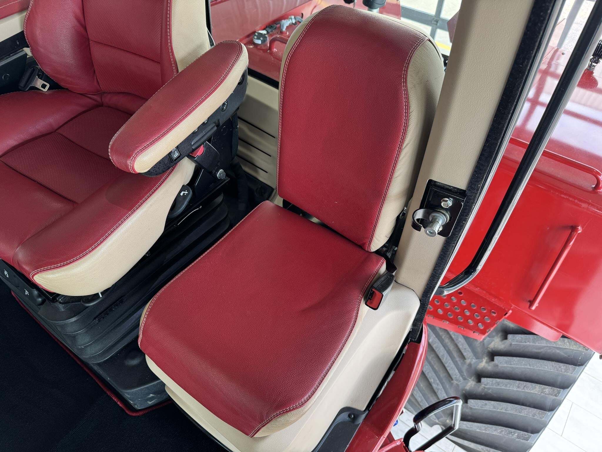 2025 Case IH STEIGER 715 AFS CONNECT QUADTRAC Tractor