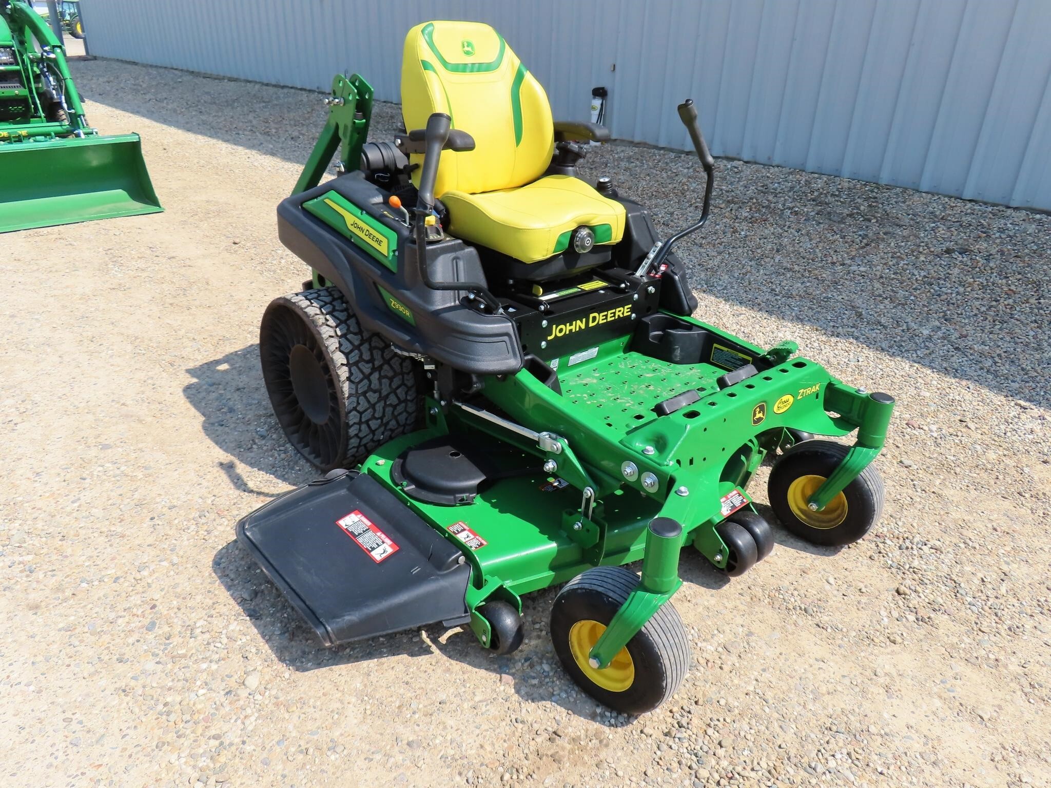 2024 John Deere Z930R Lawn Mower