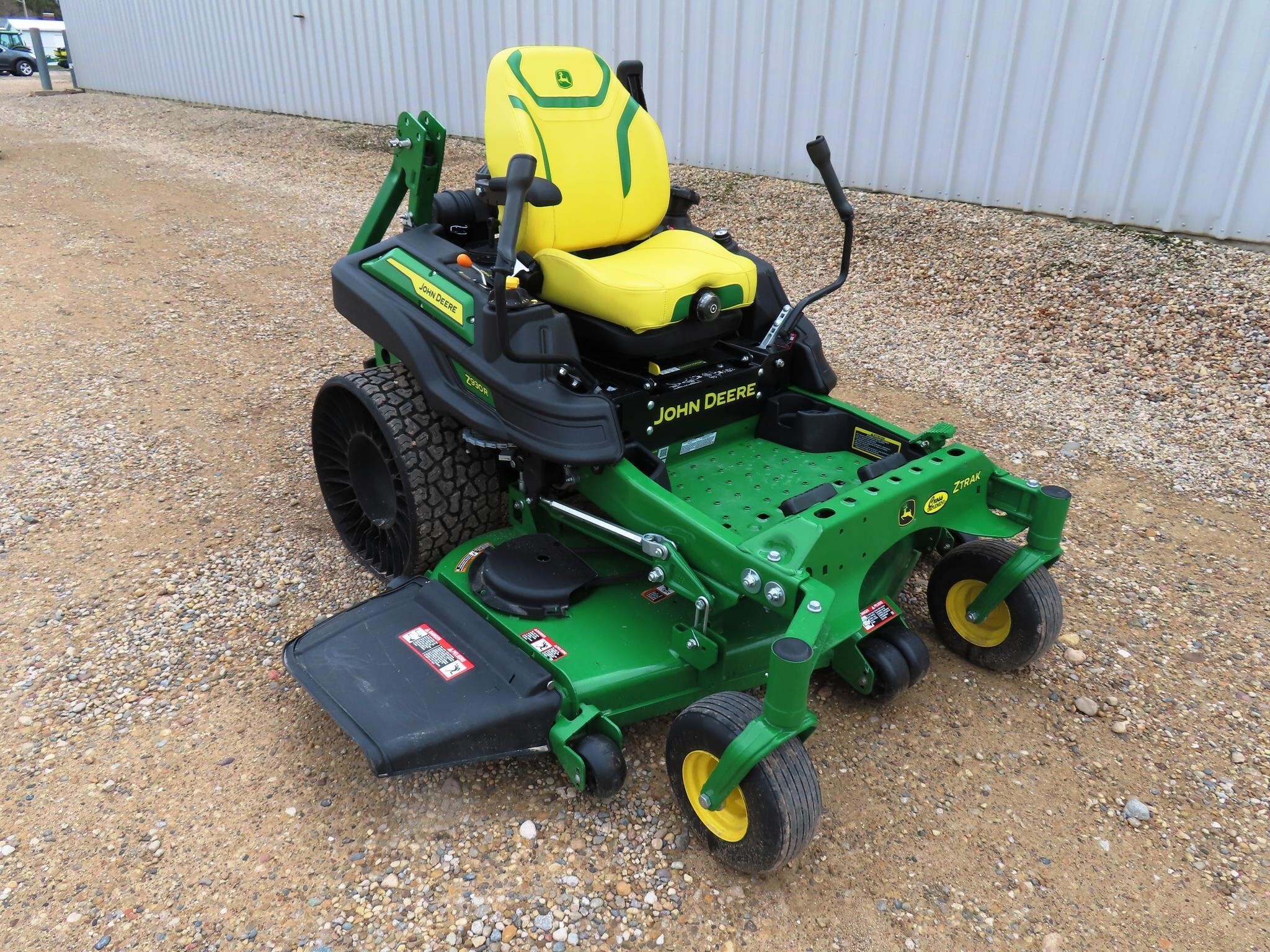 2023 John Deere Z930R Lawn Mower