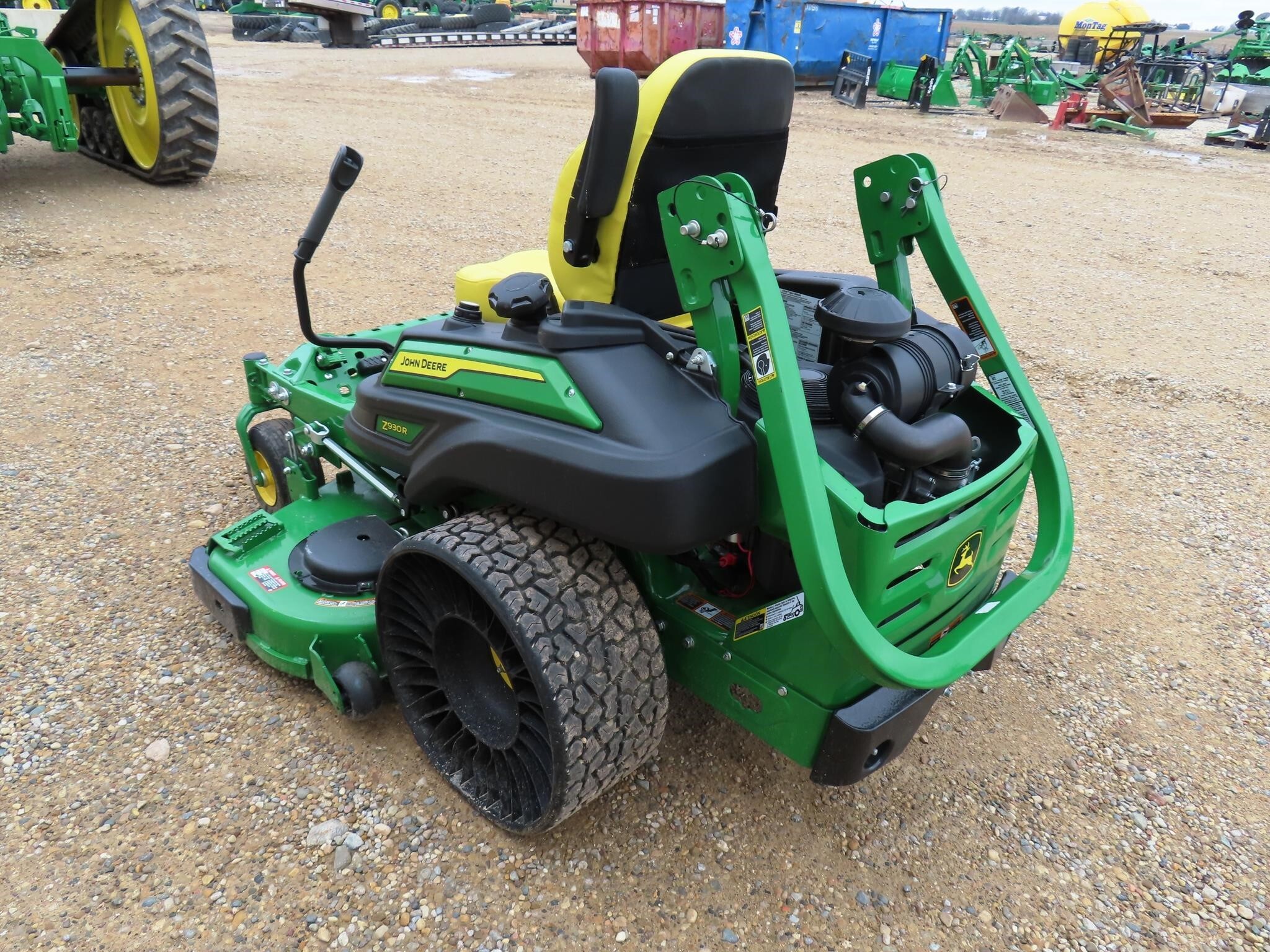 2023 John Deere Z930R Lawn Mower
