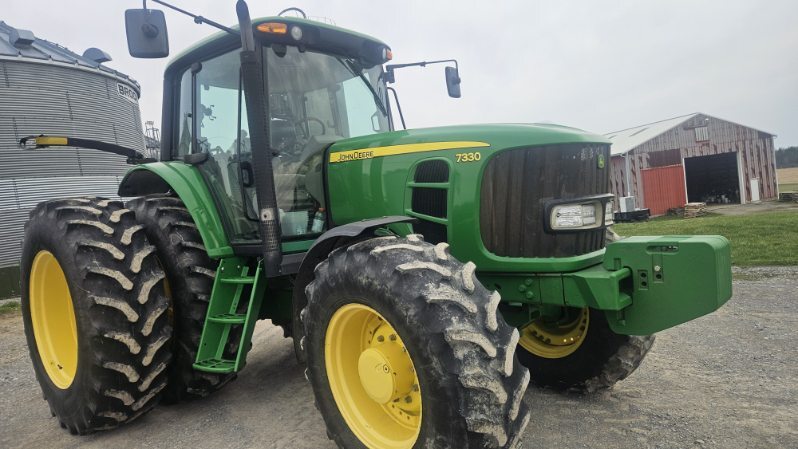 2011 John Deere 7330 Cab Miscellaneous