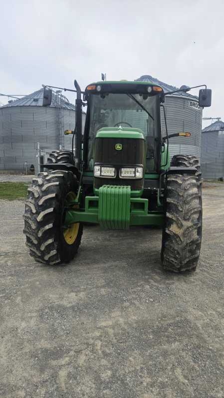 2011 John Deere 7330 Cab Miscellaneous