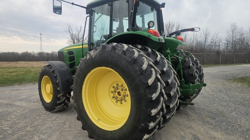 2011 John Deere 7330 Cab Miscellaneous