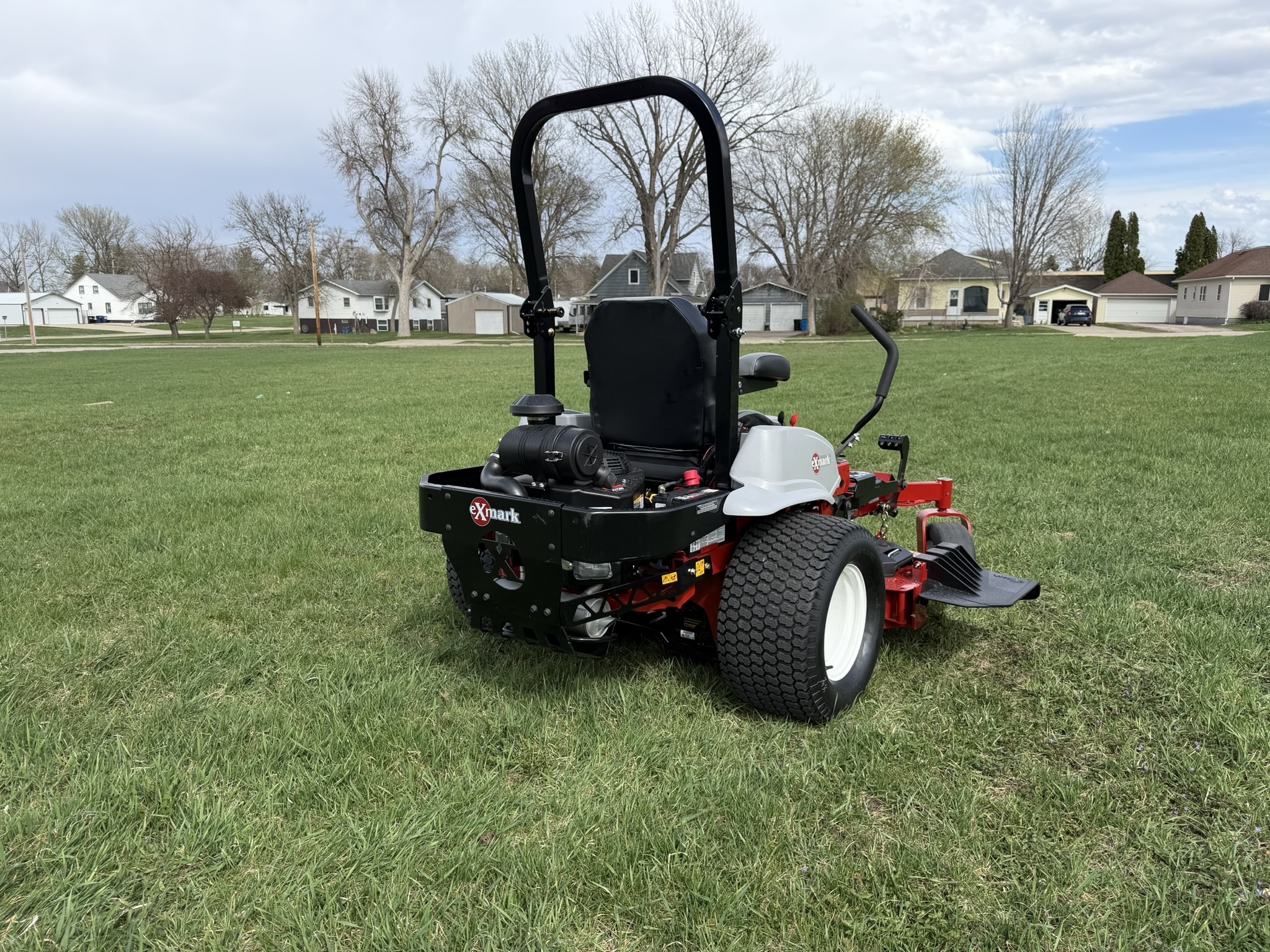 2026 Exmark LRE730GKA604A3 Lawn Mower