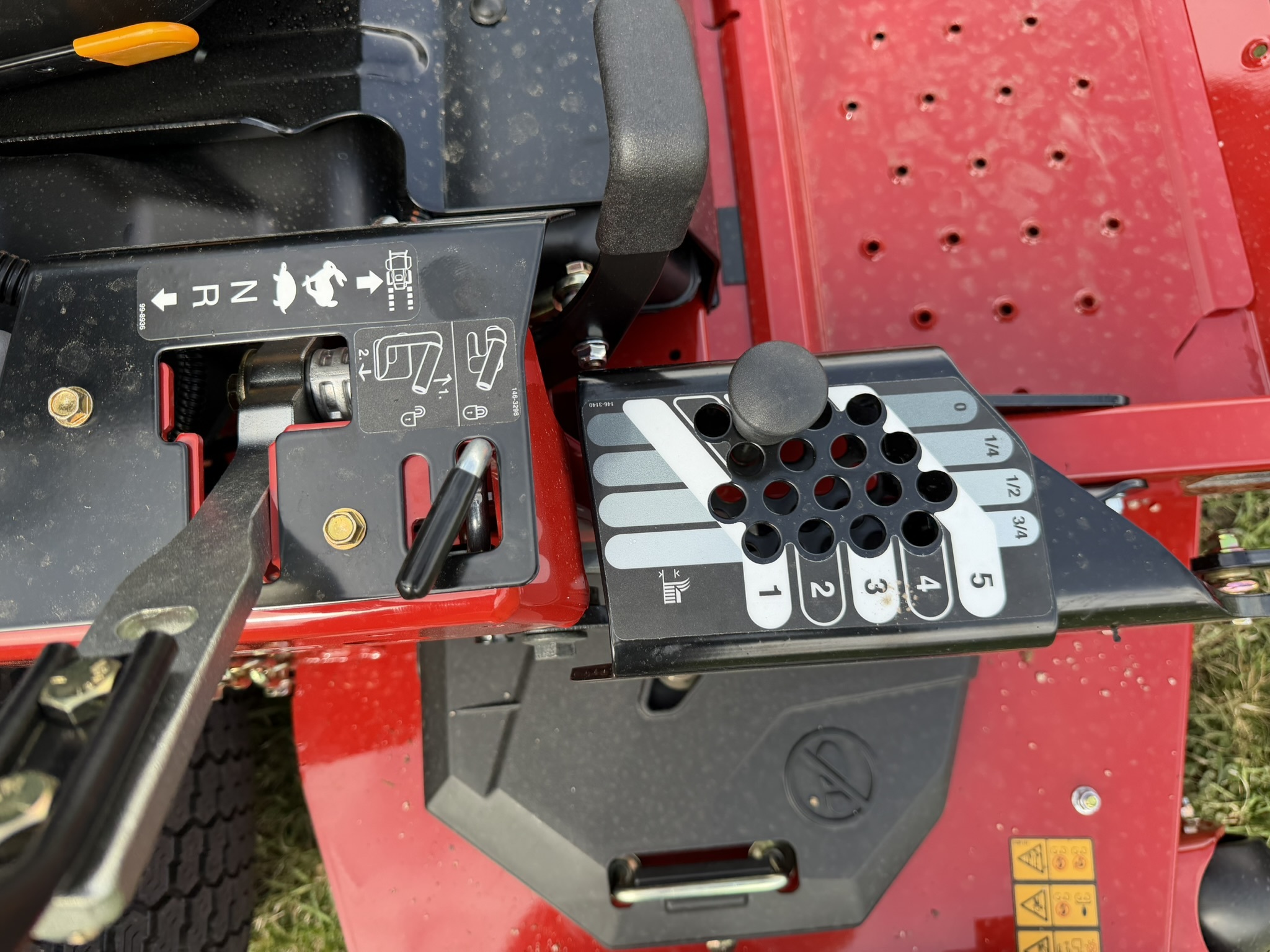 2026 Exmark LRE730GKA604A3 Lawn Mower