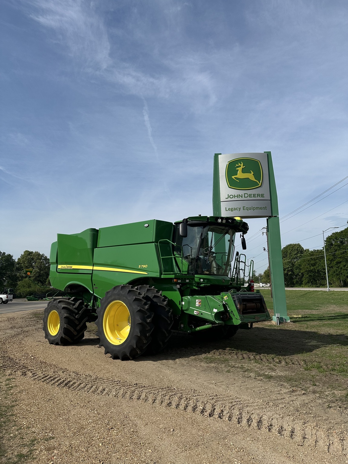2023 John Deere S790 Combine