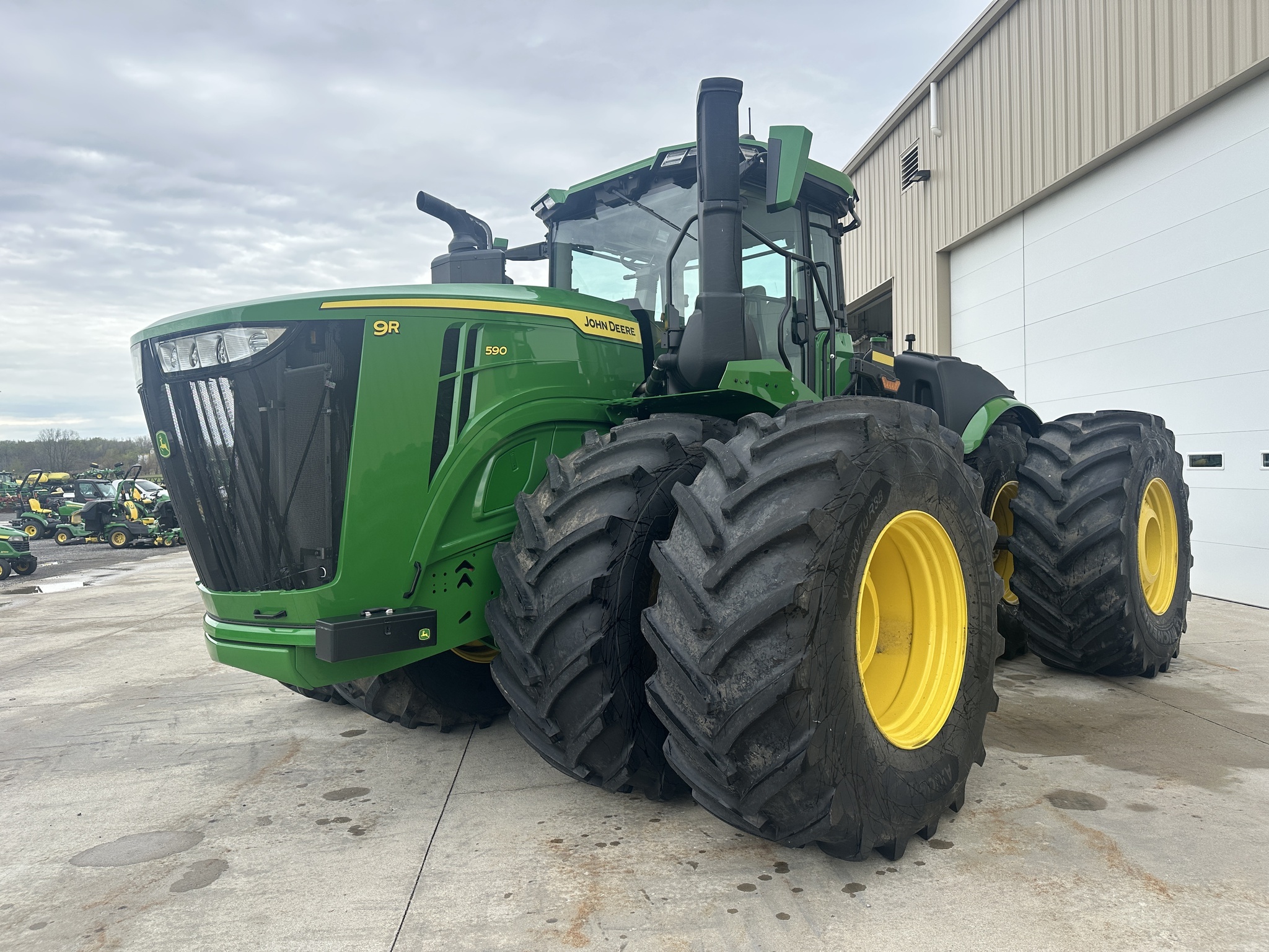 2025 John Deere 9R 590 Tractor