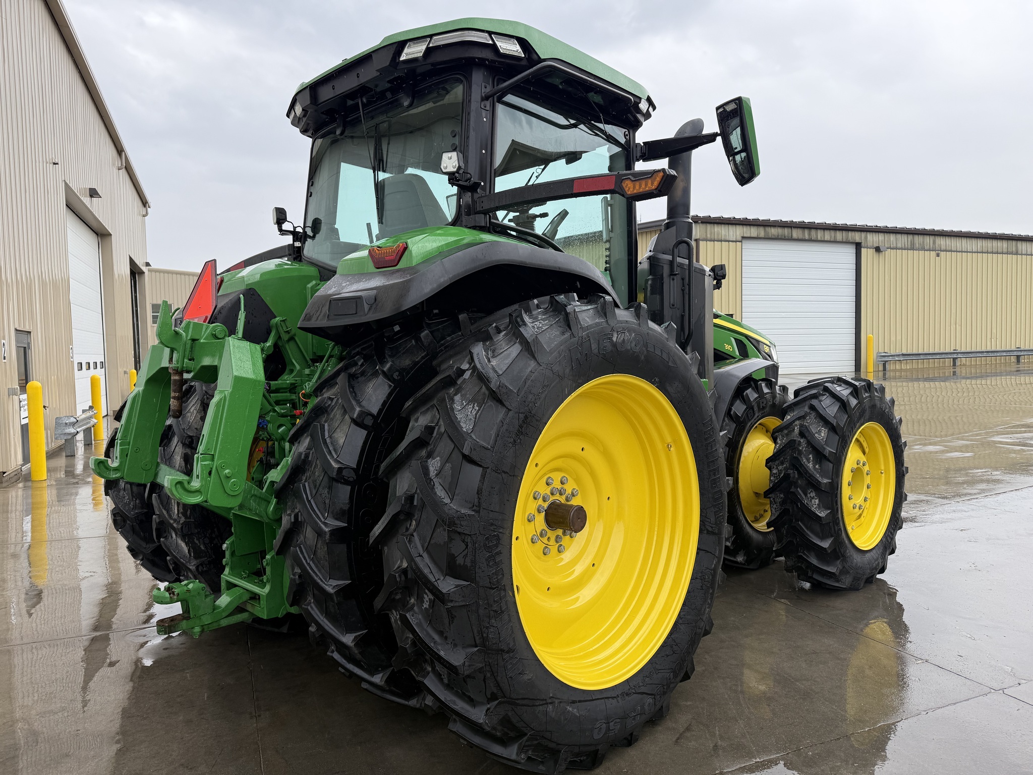 2023 John Deere 8R 310 Tractor