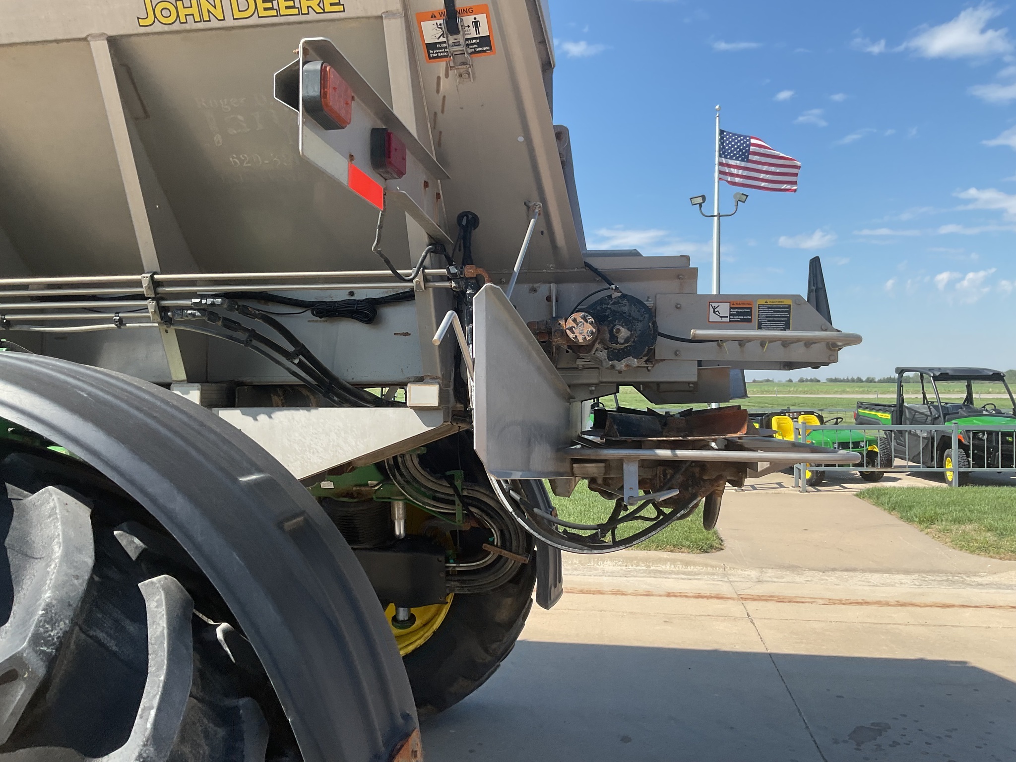 2019 John Deere R4038 Self-Propelled Sprayer