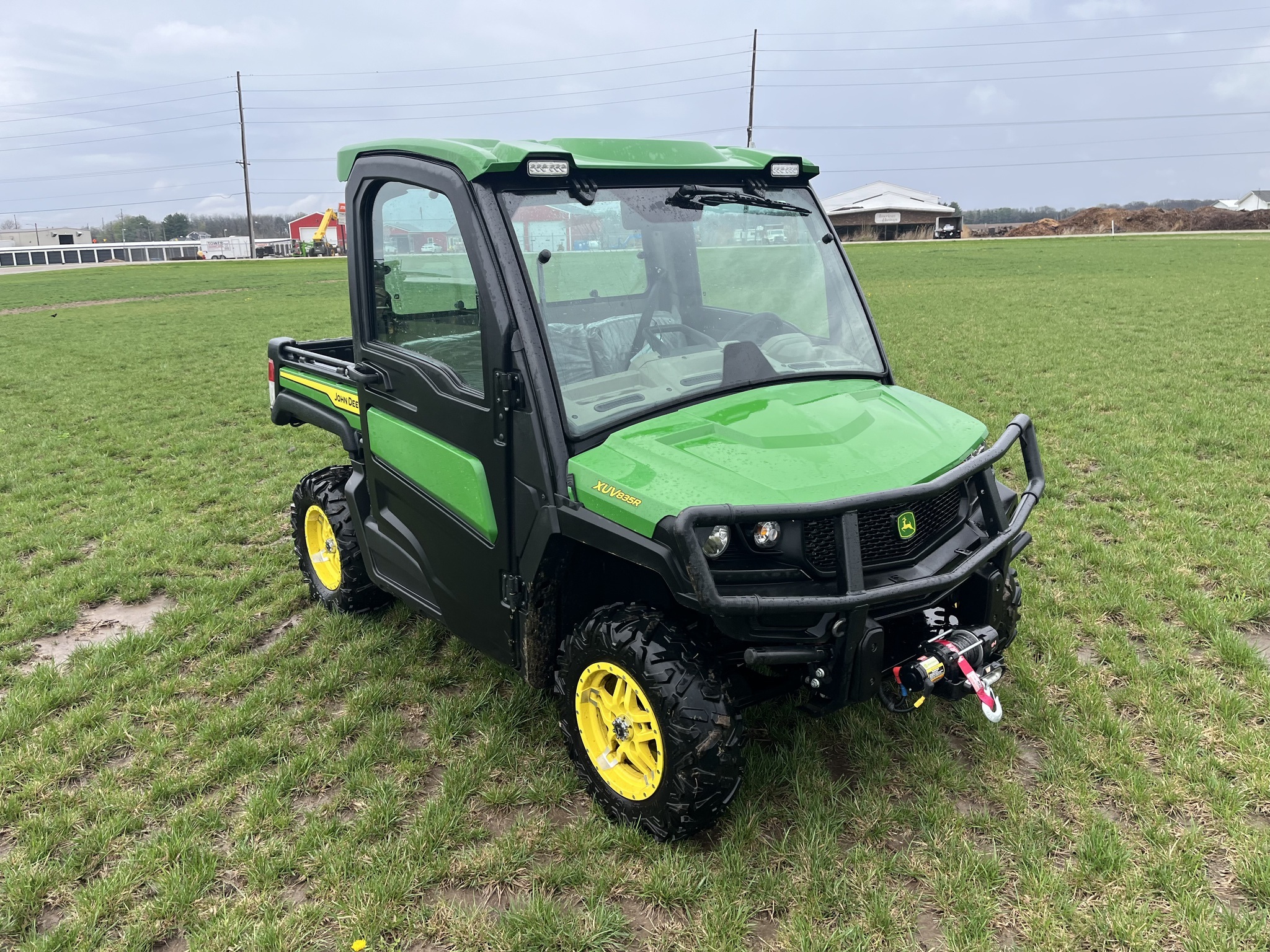 2022 John Deere XUV835R ATVs and Utility Vehicle