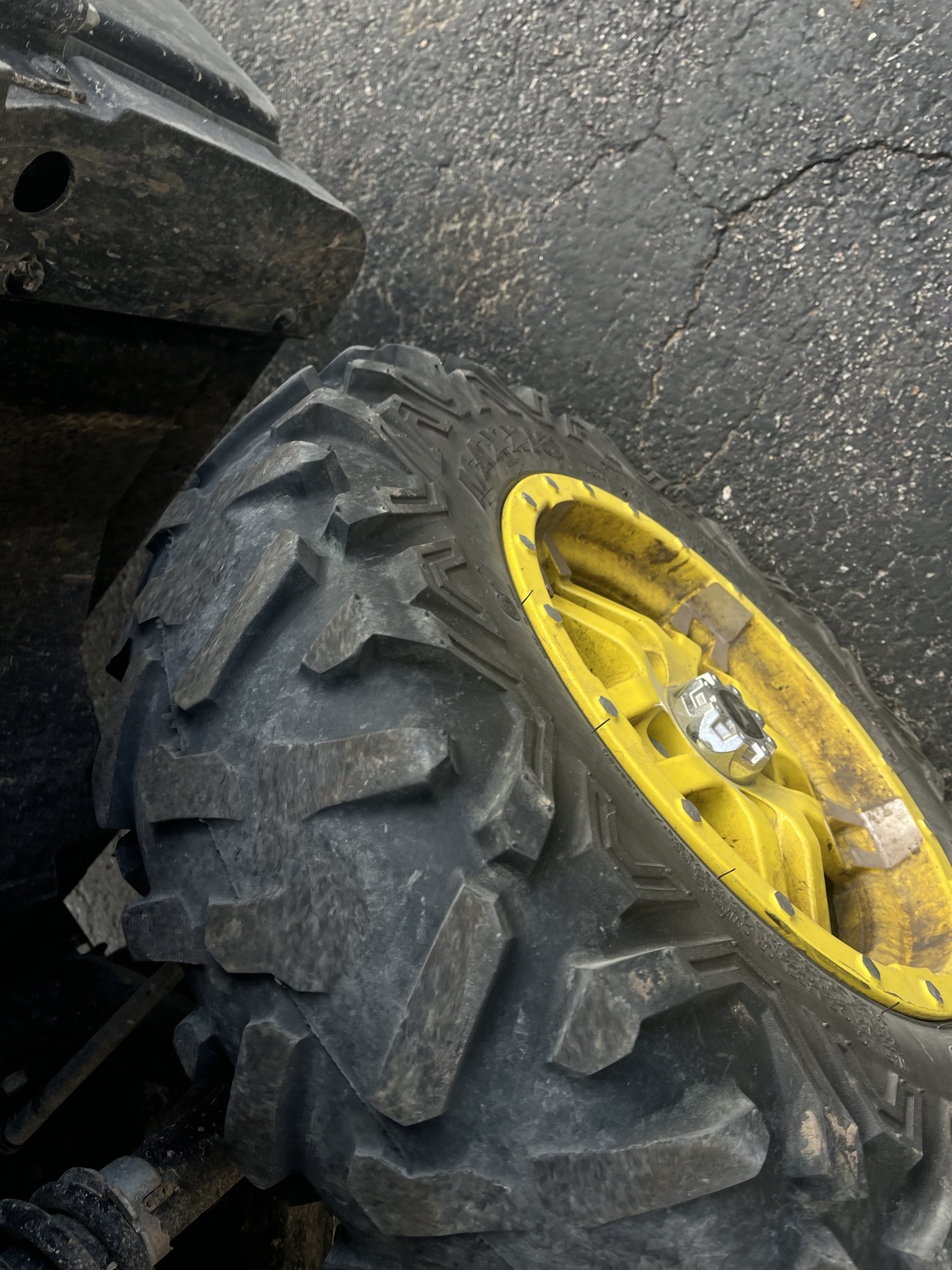 2022 John Deere XUV835R ATVs and Utility Vehicle