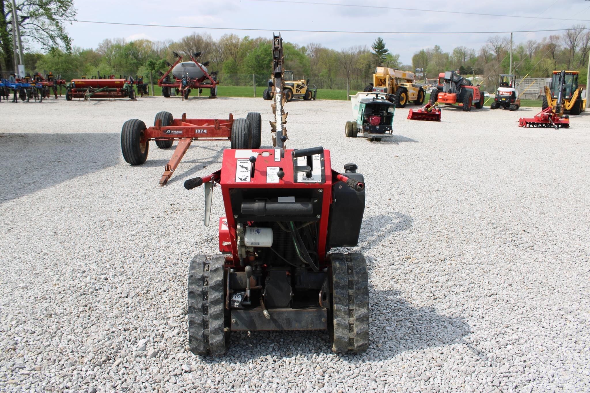 2014 Barreto 2324TKH Trencher