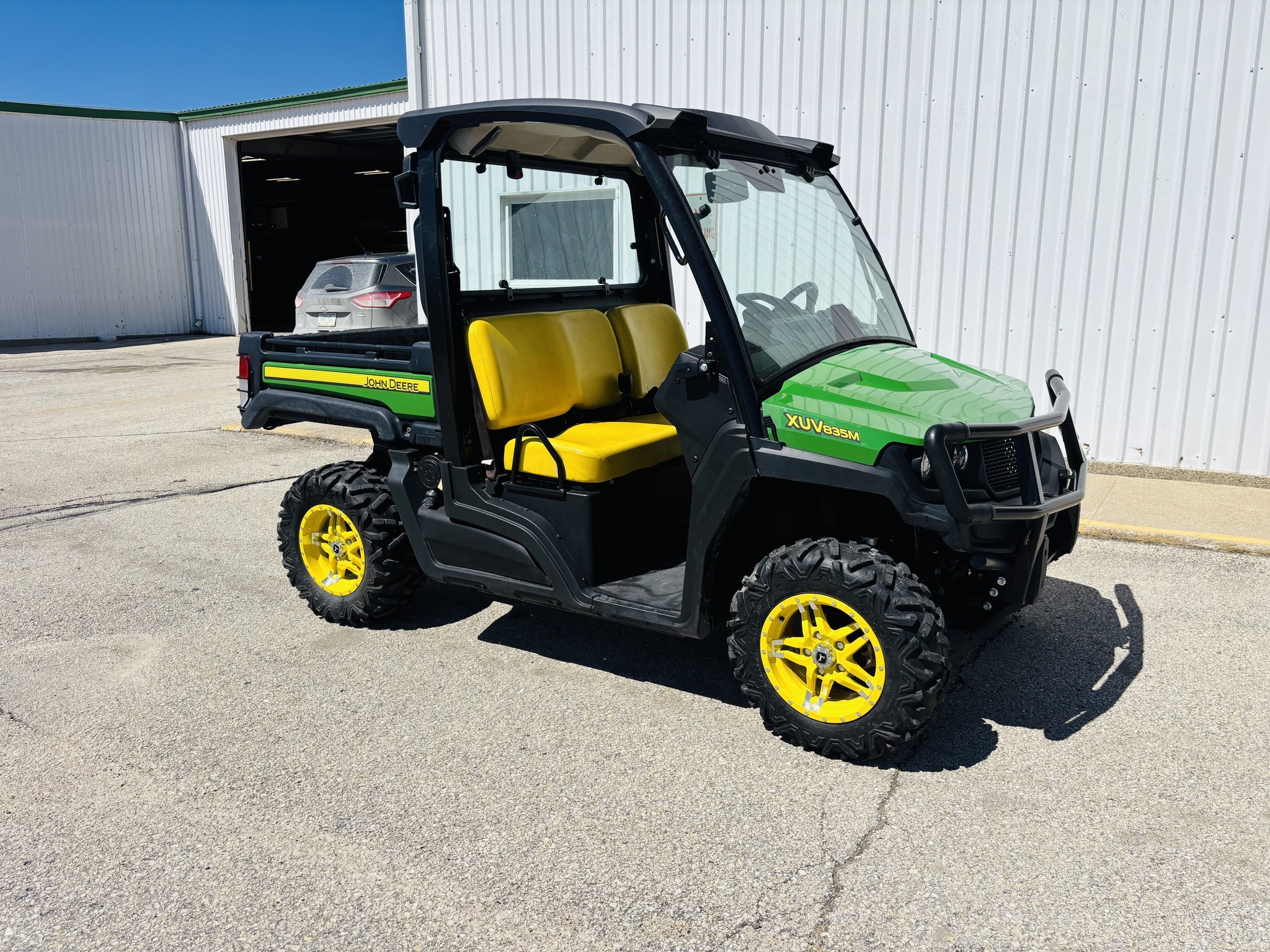2018 John Deere XUV 835M ATVs and Utility Vehicle