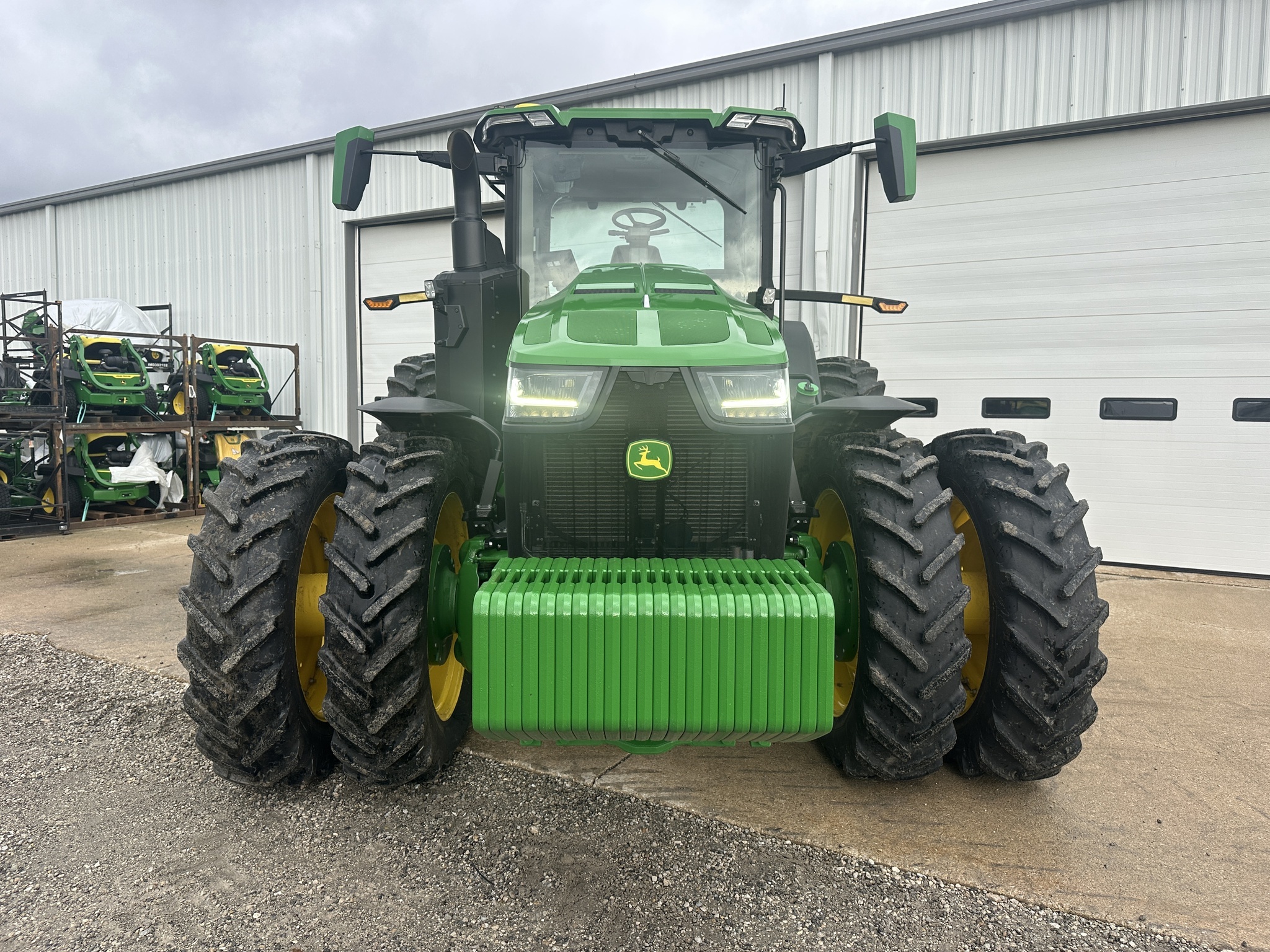 2025 John Deere 8R 370 Tractor