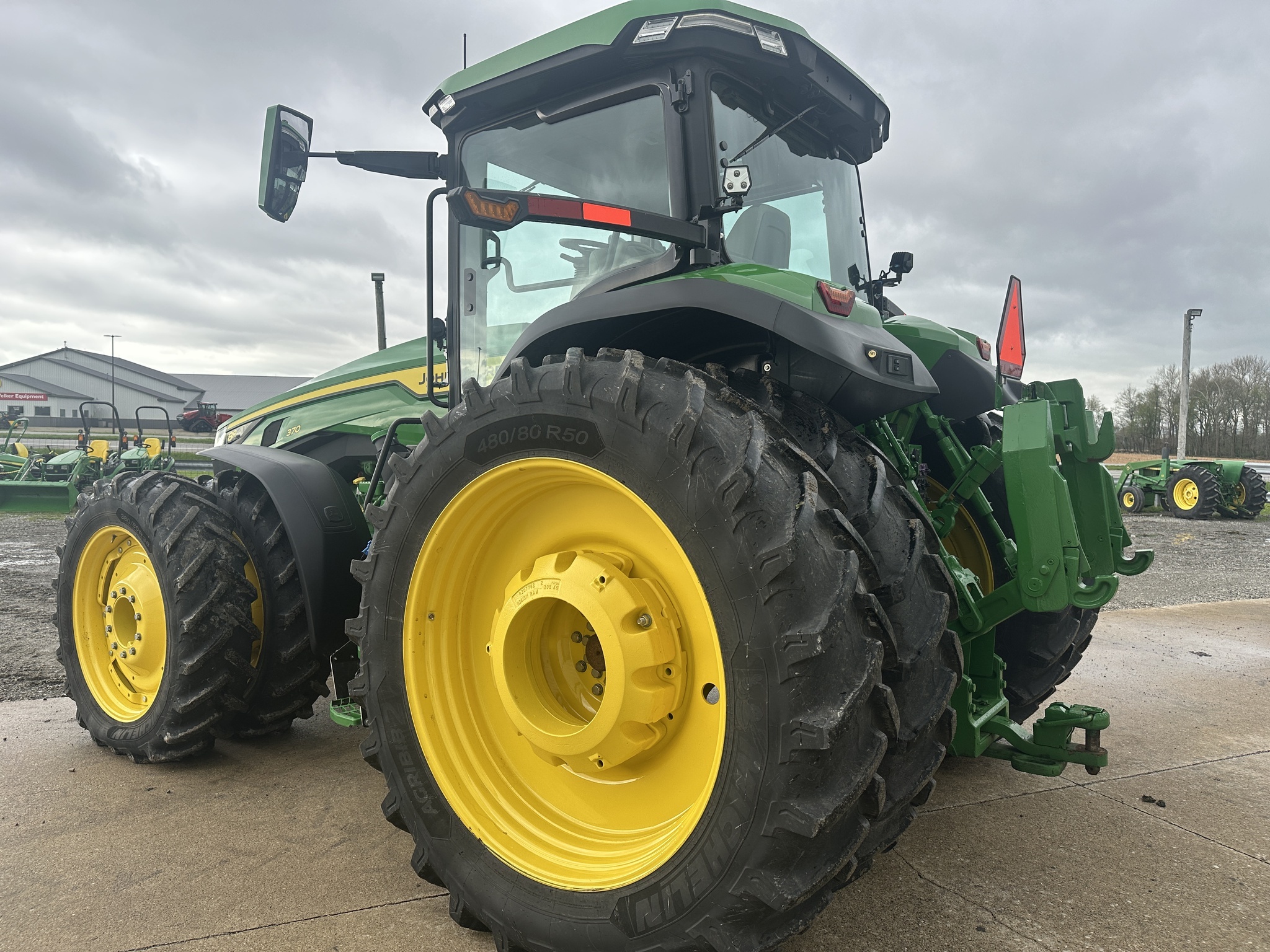 2025 John Deere 8R 370 Tractor