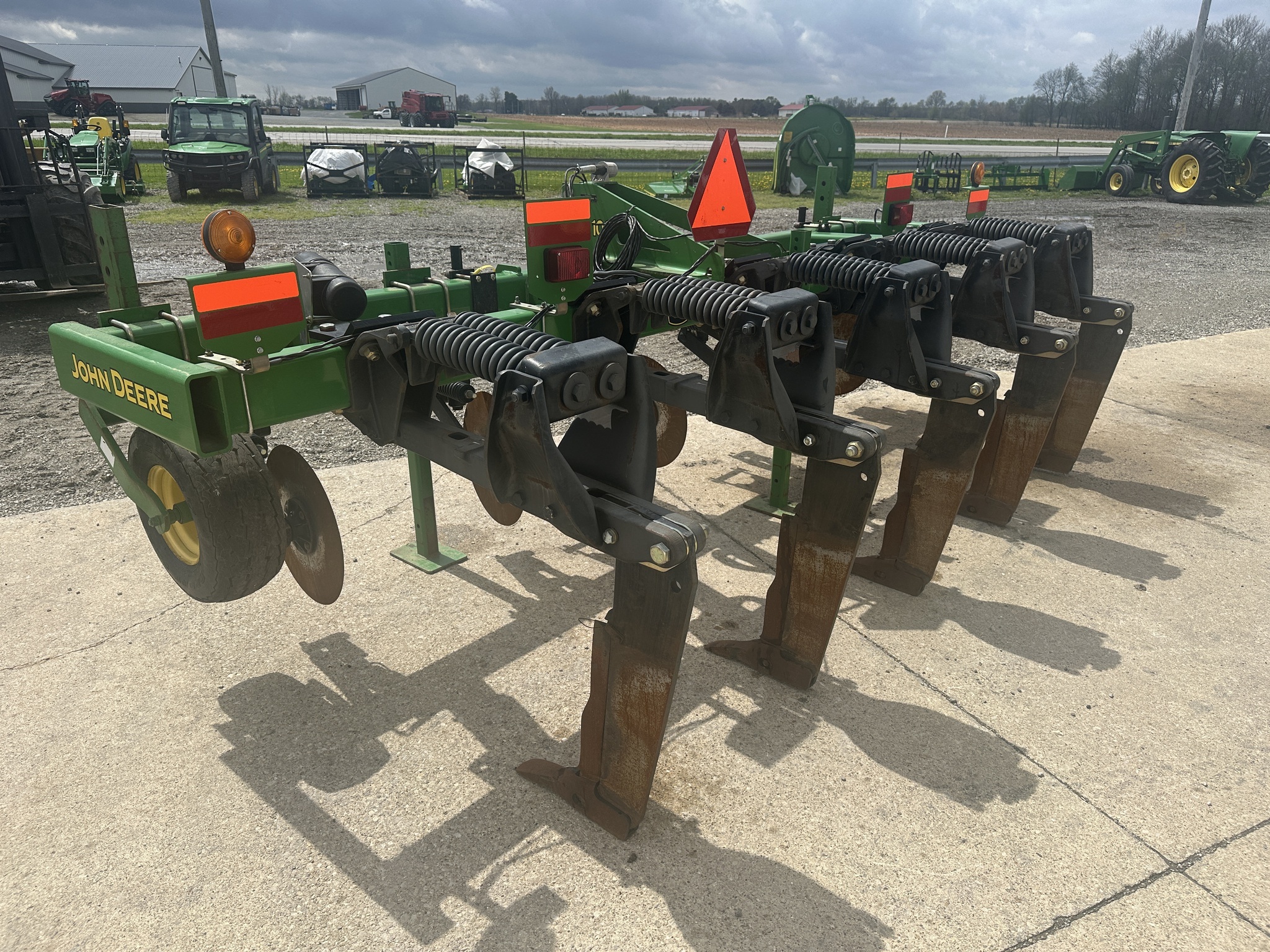 2010 John Deere 2100 In-Line Ripper