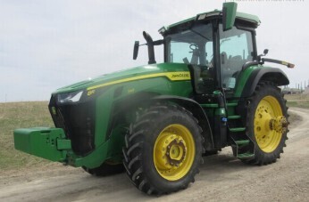 2022 John Deere 8R 340 Tractor