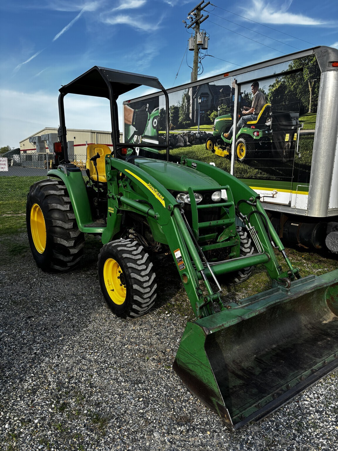 2011 John Deere 4320 Tractor